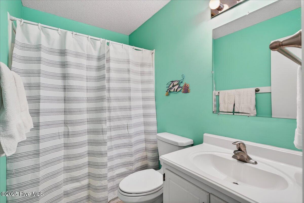 100544824 | Photo 23