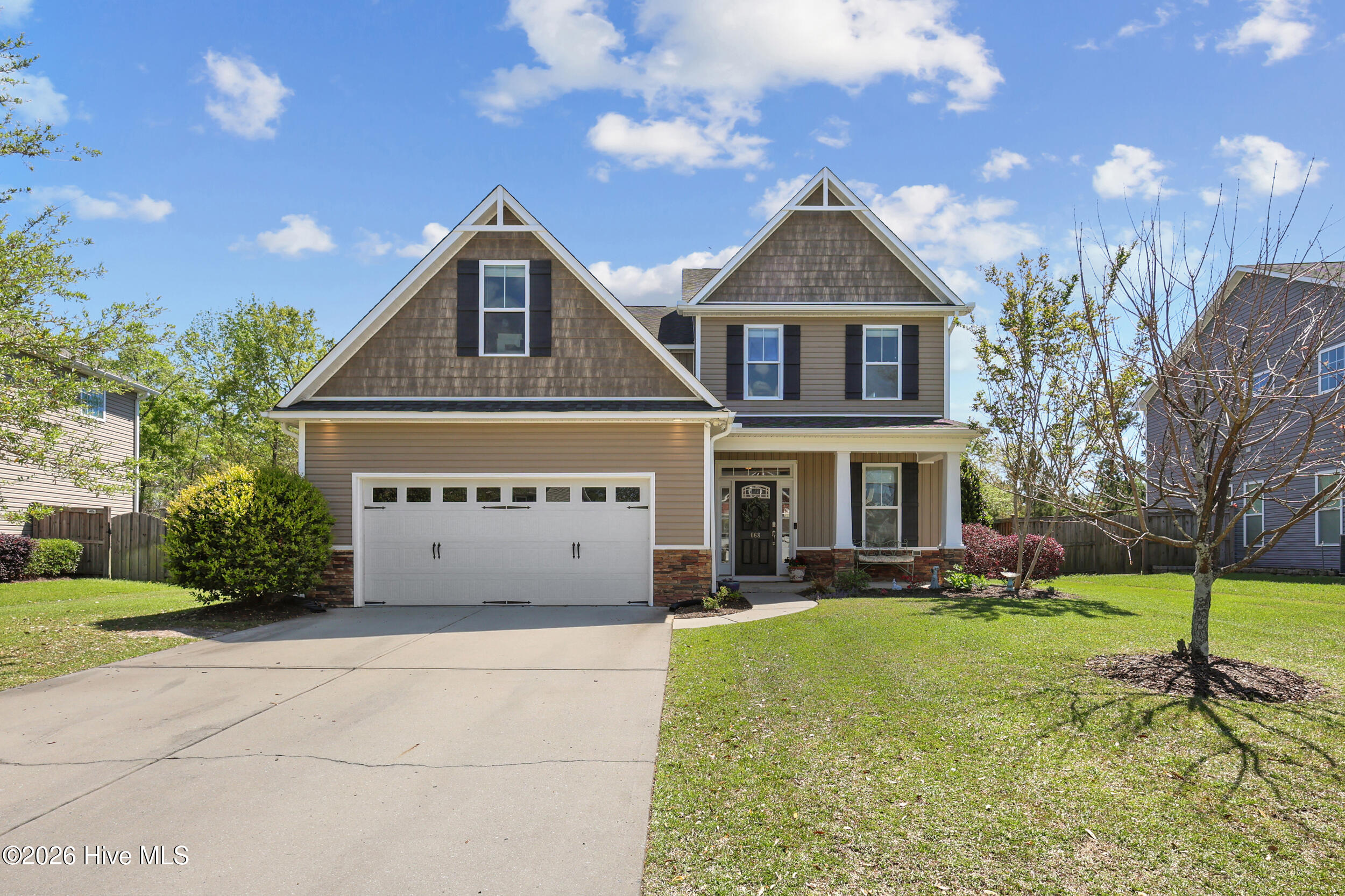 100565856 | Photo 46