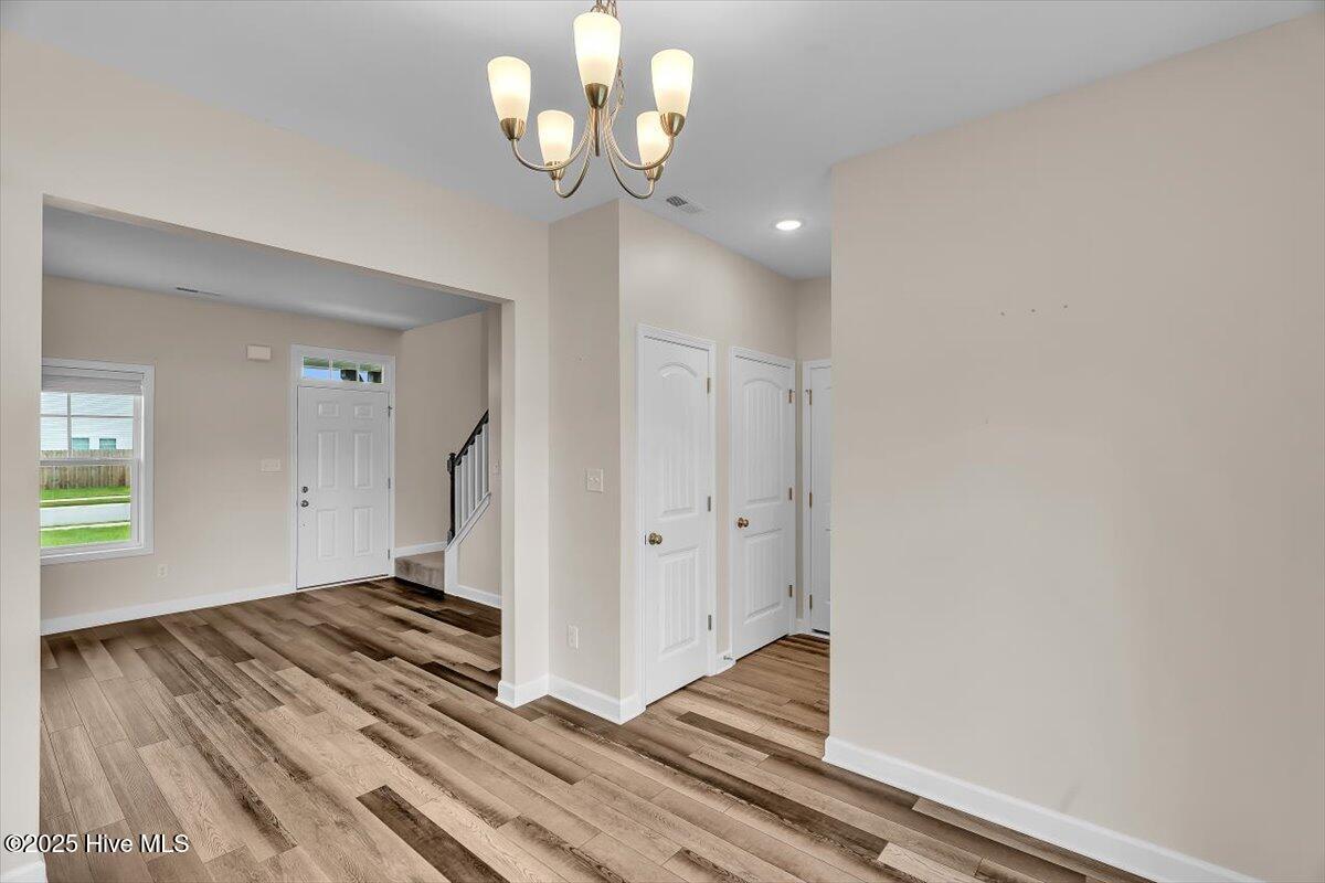 100537341 | Photo 17