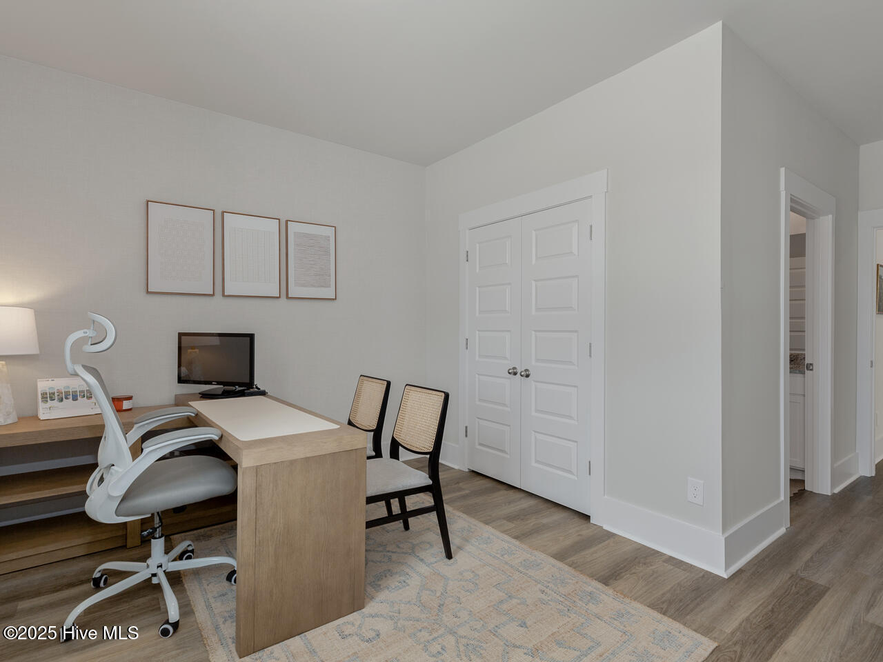 100543613 | Photo 19