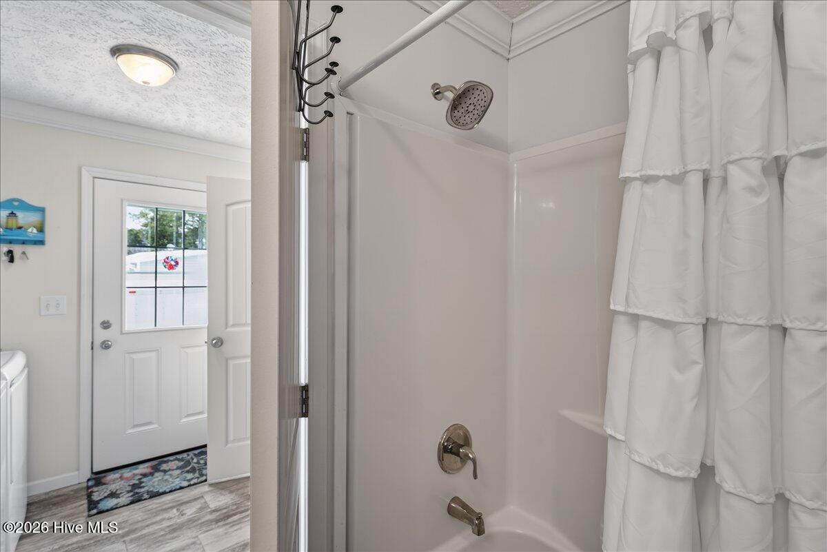 100552956 | Photo 30