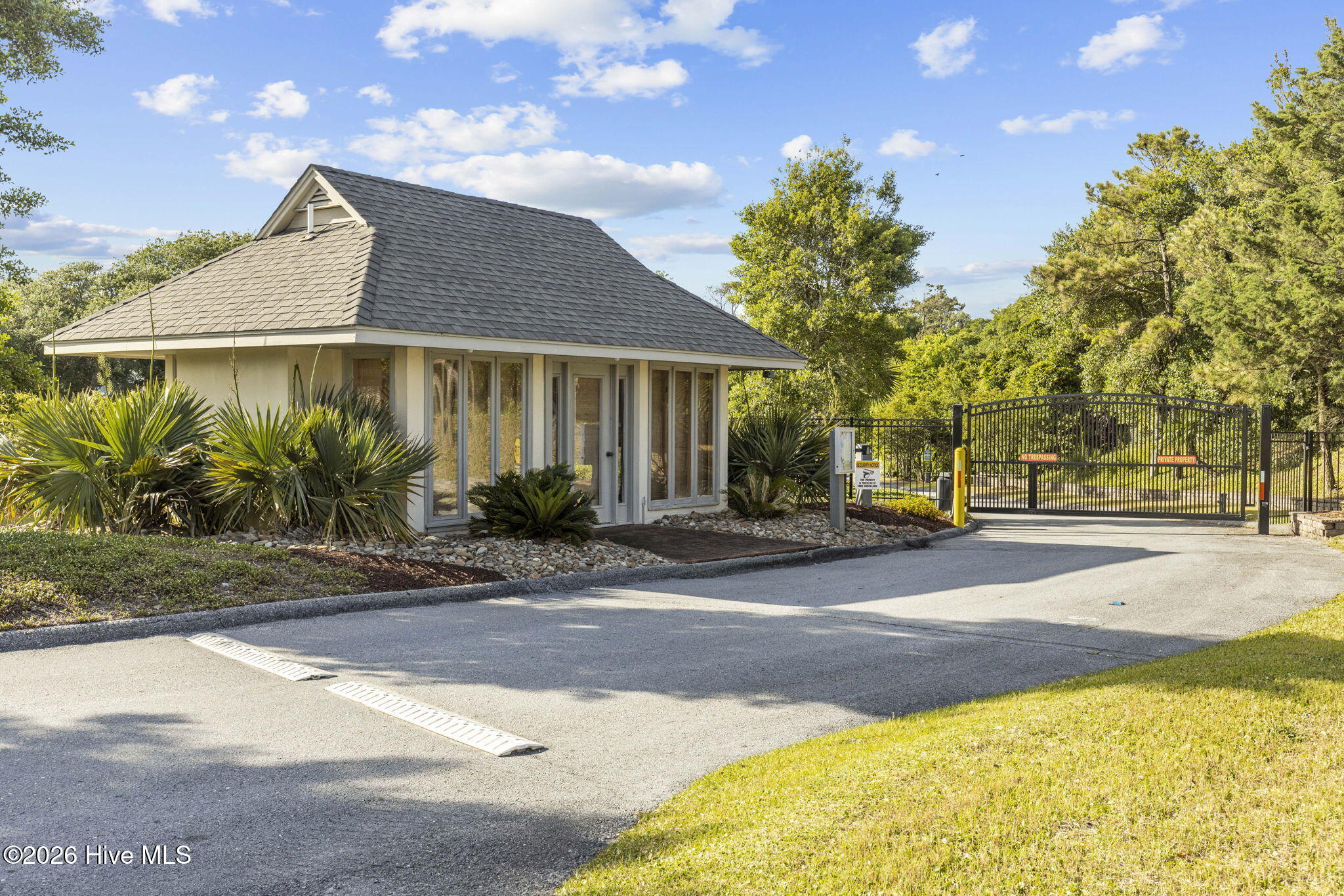 100554527 | Photo 67