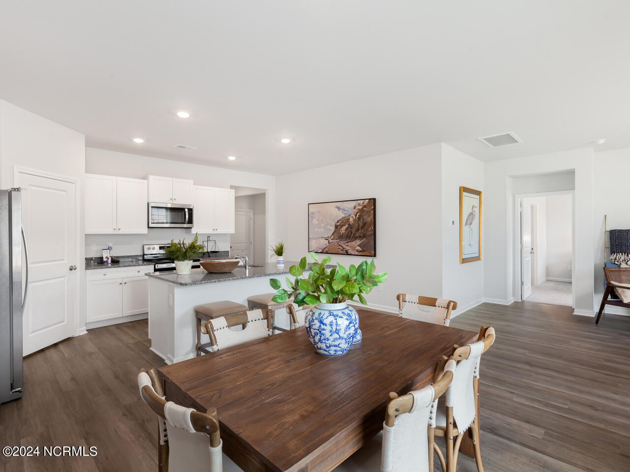 100543488 | Photo 12