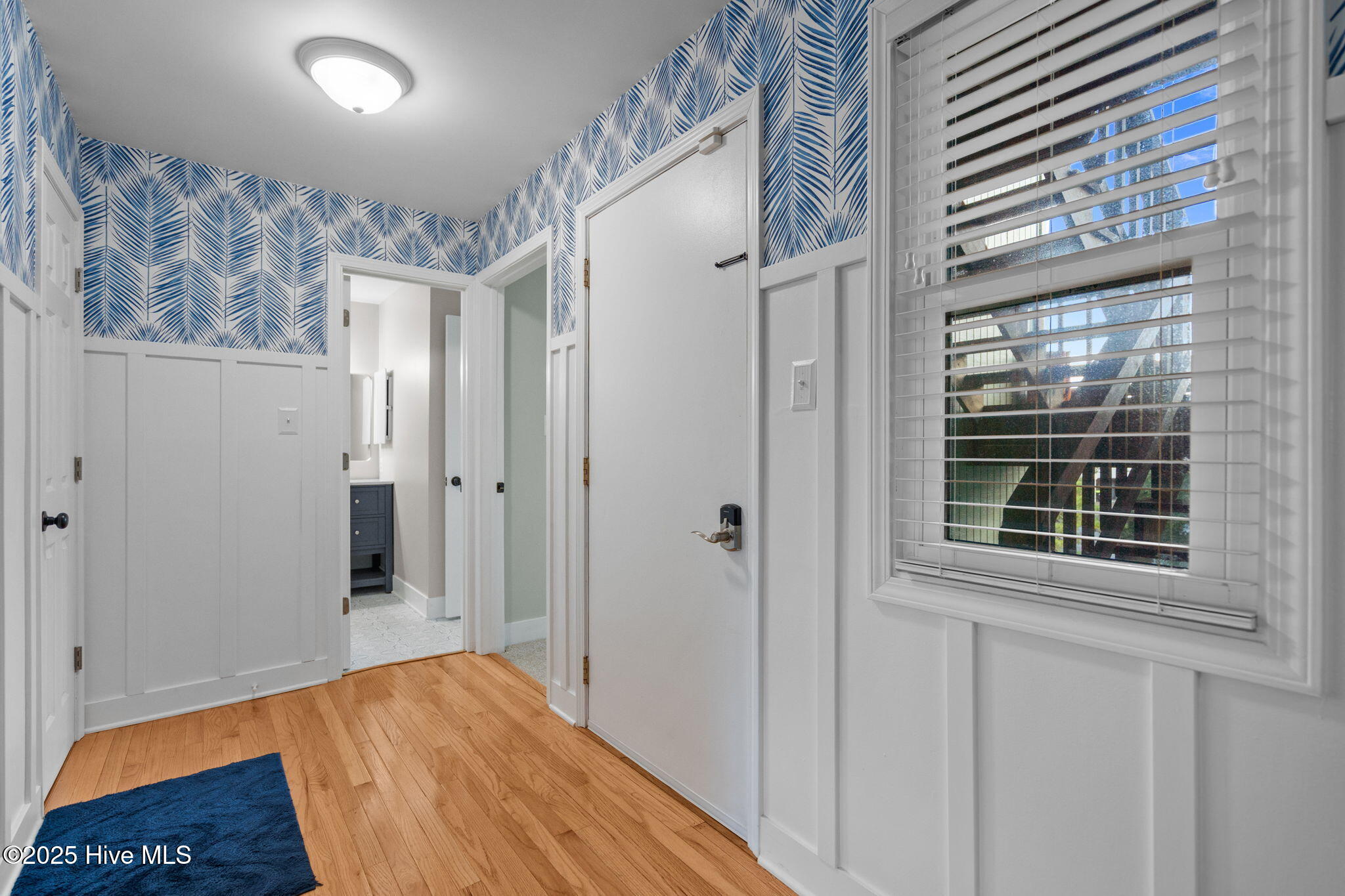 100539622 | Photo 11