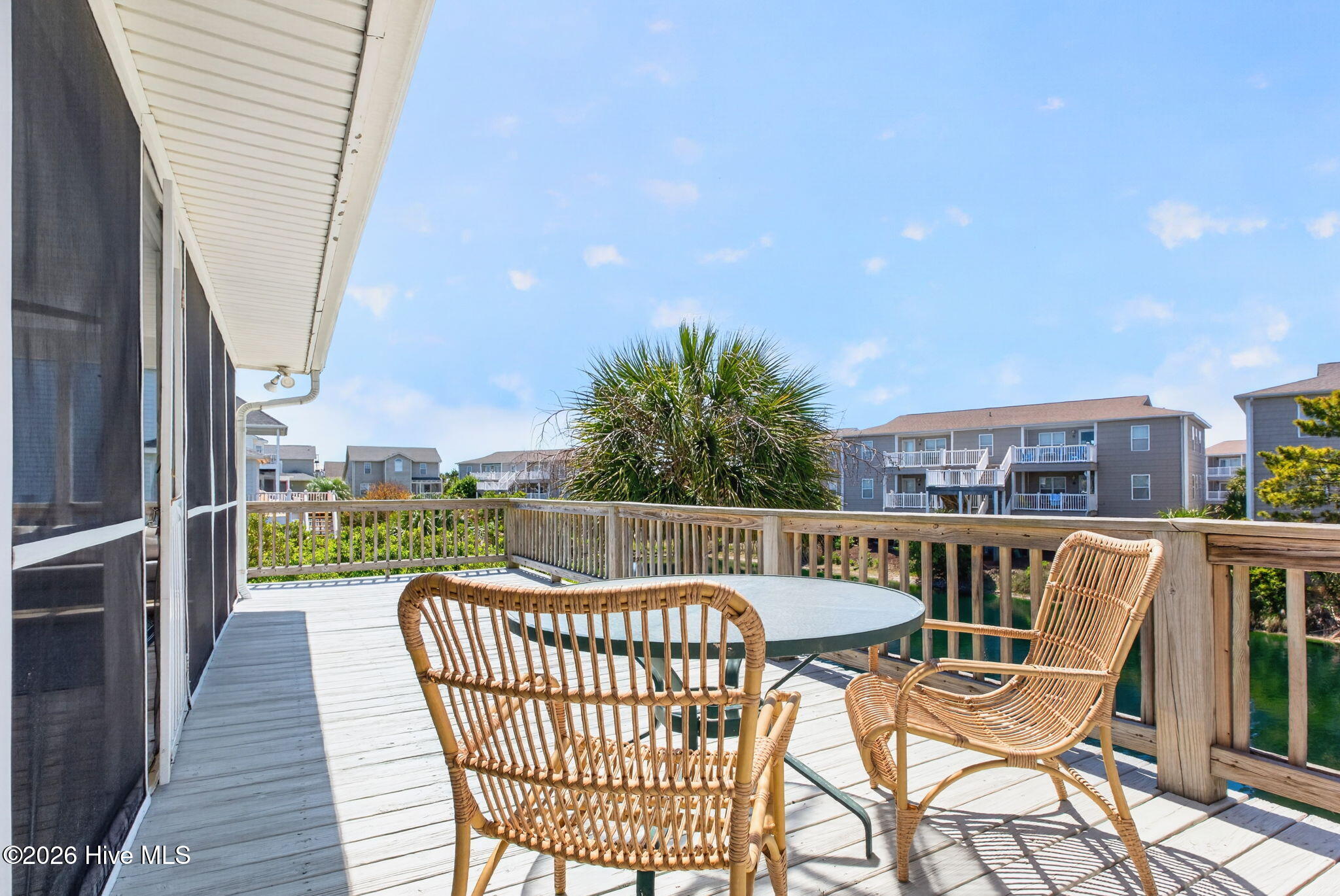 100566511 | Photo 18