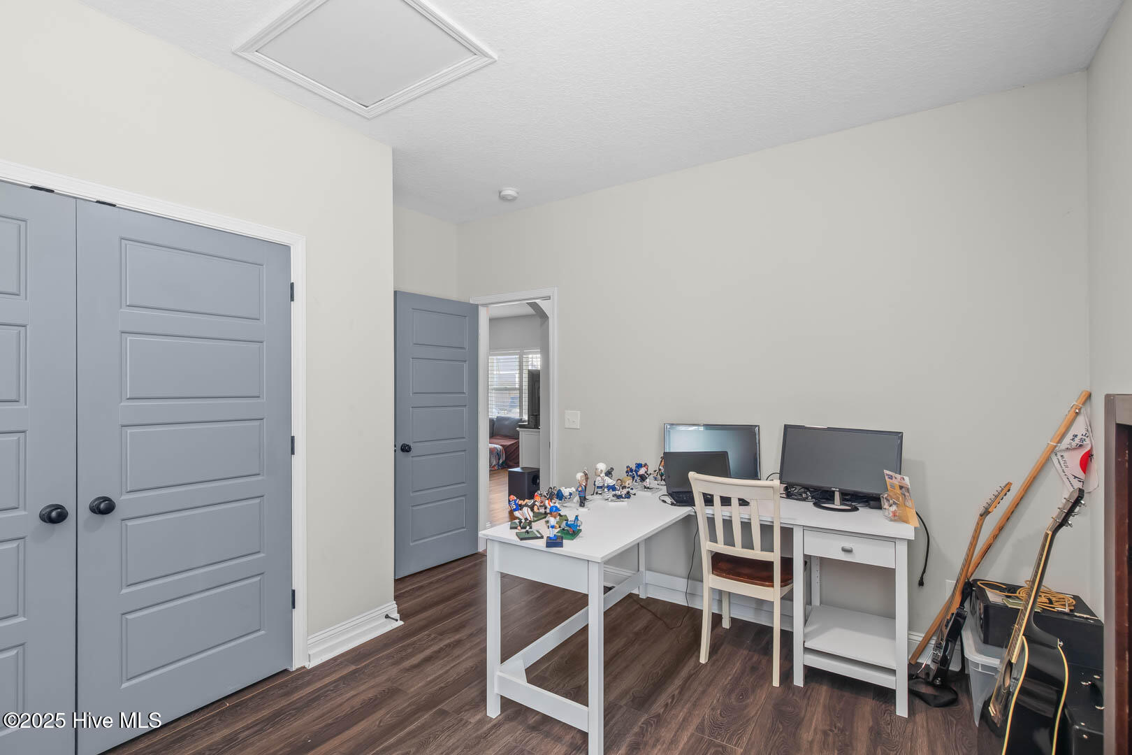 100549772 | Photo 24