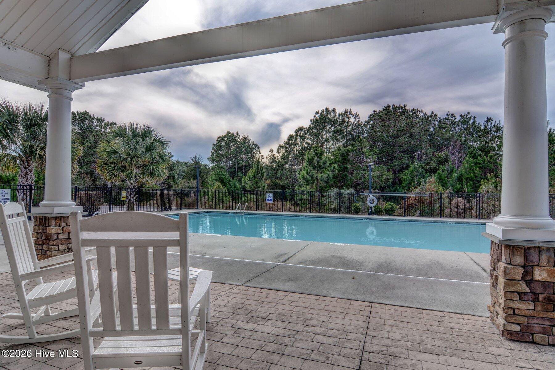 100556817 | Photo 49