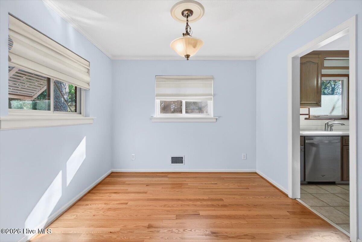 100552143 | Photo 10