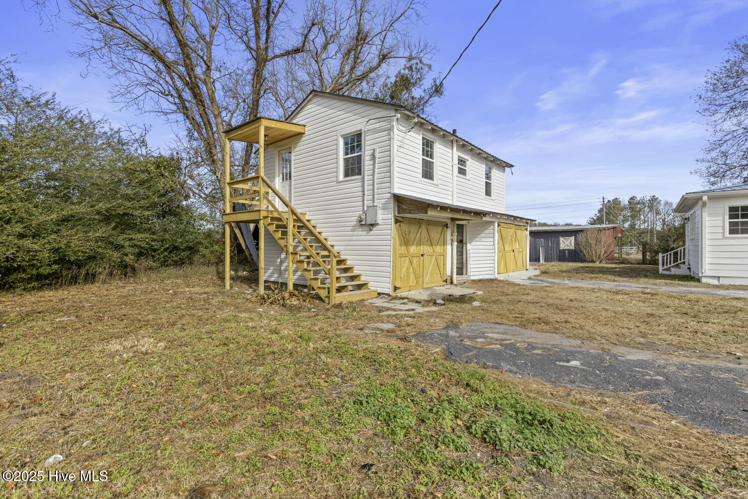 100544885 | Photo 36