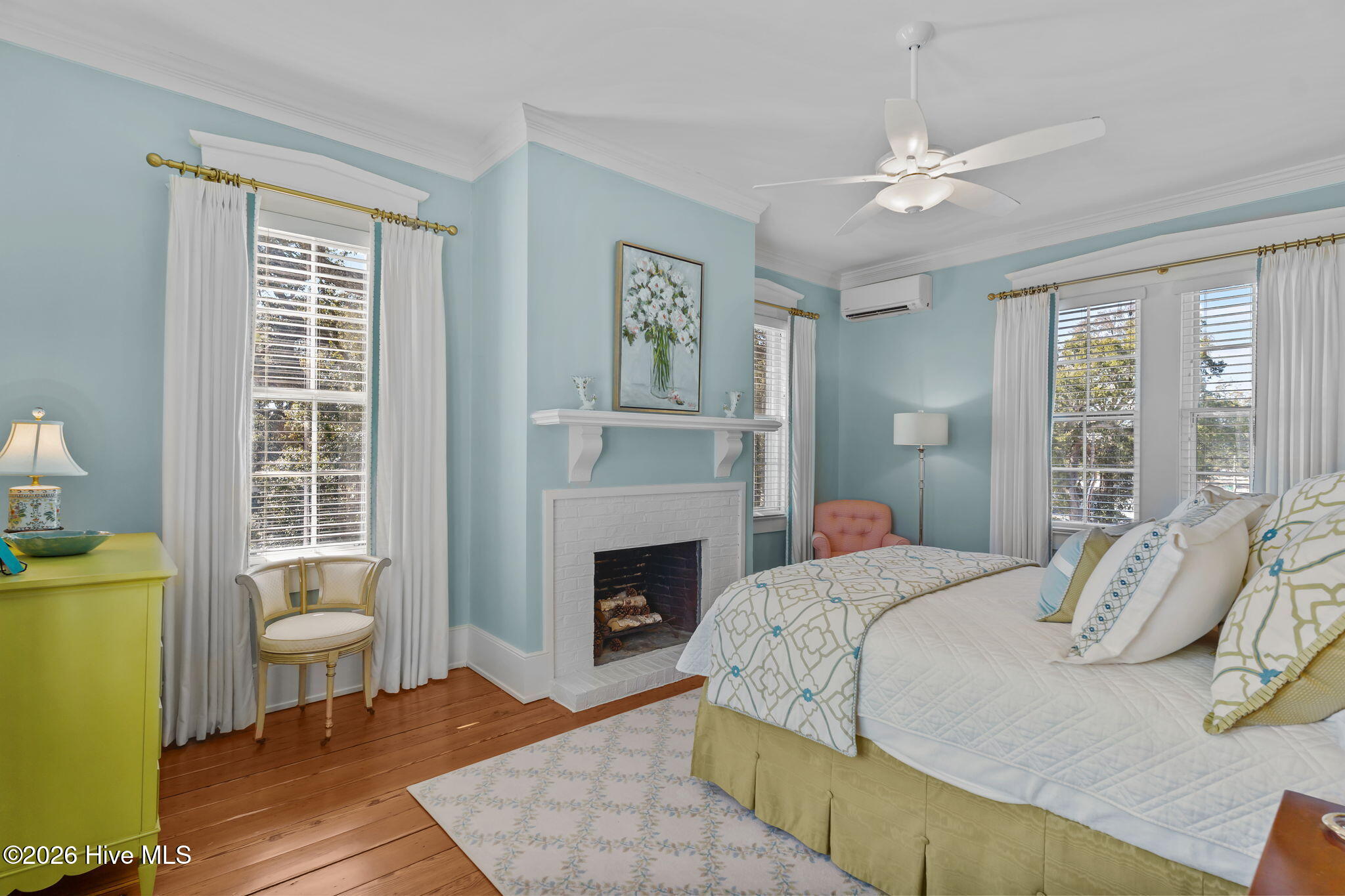 100562122 | Photo 42