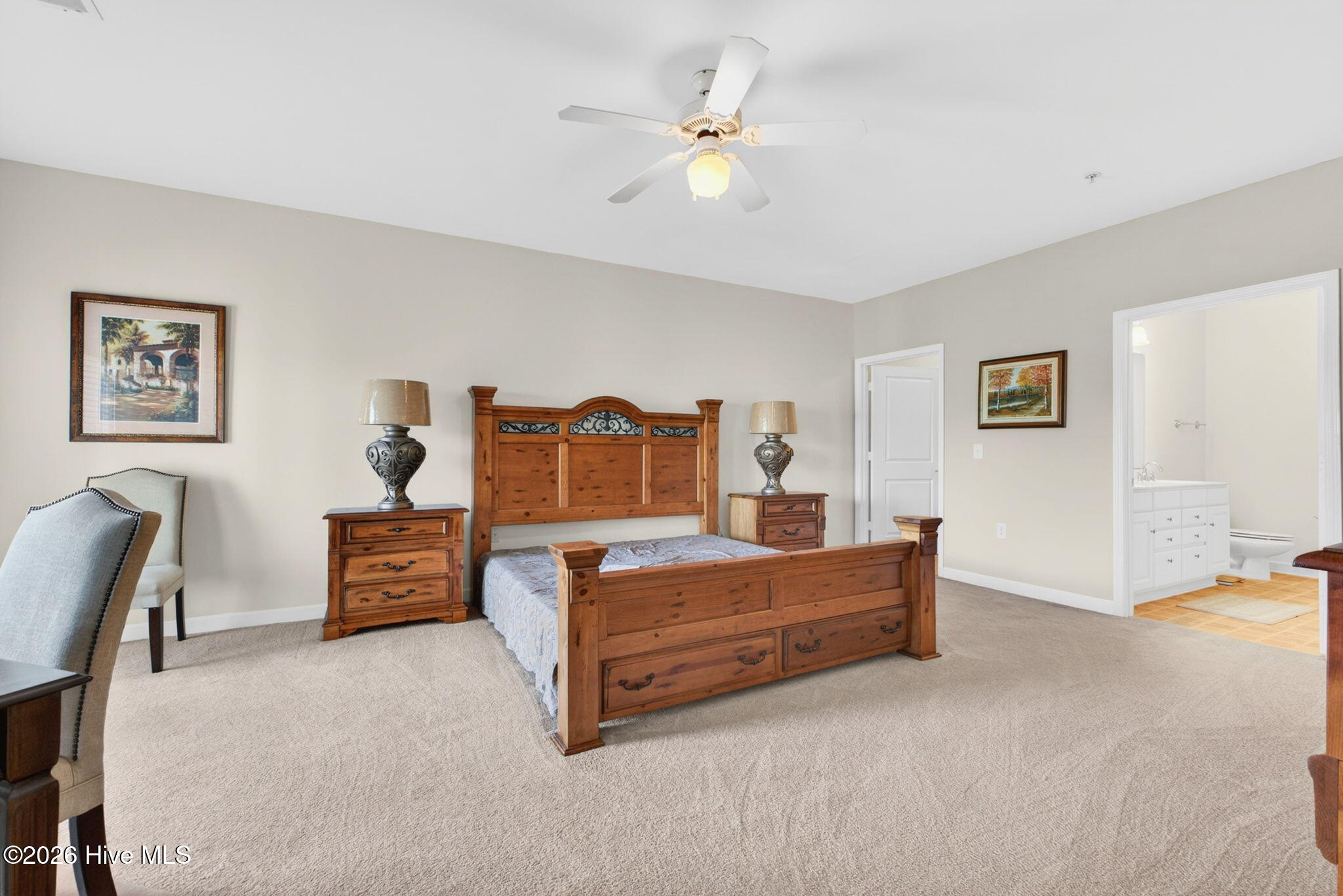 100568431 | Photo 15