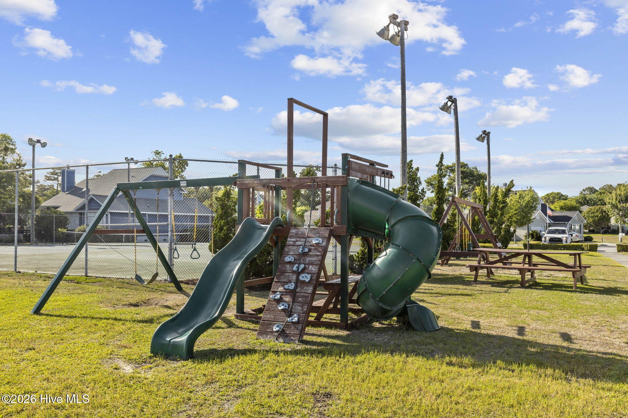 100554527 | Photo 42