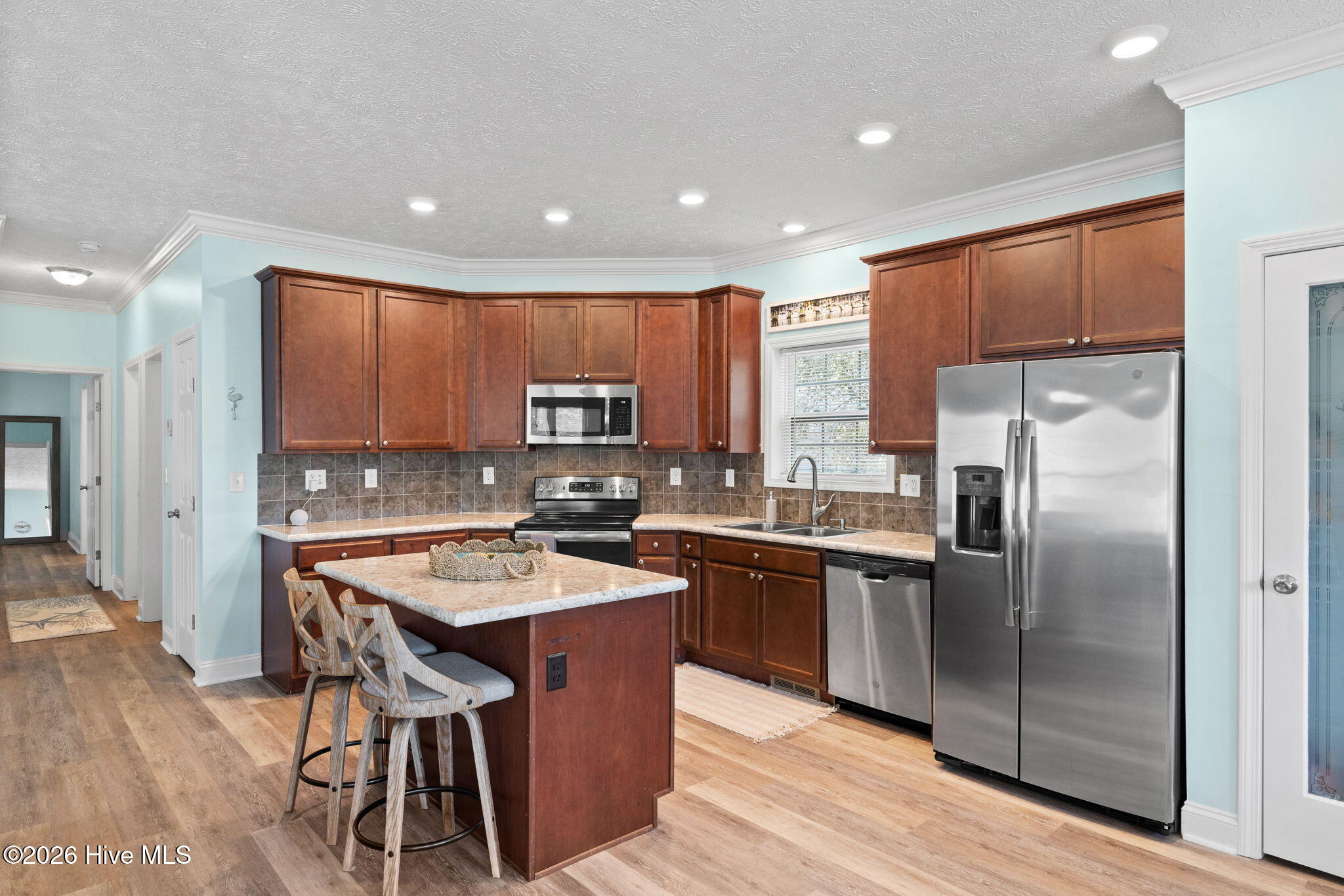 100545035 | Photo 16