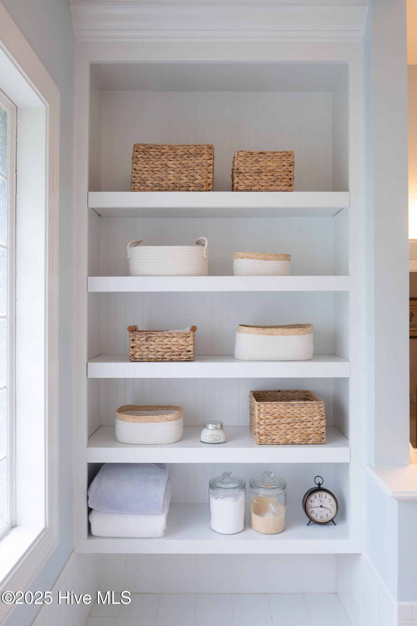 100526851 | Photo 25