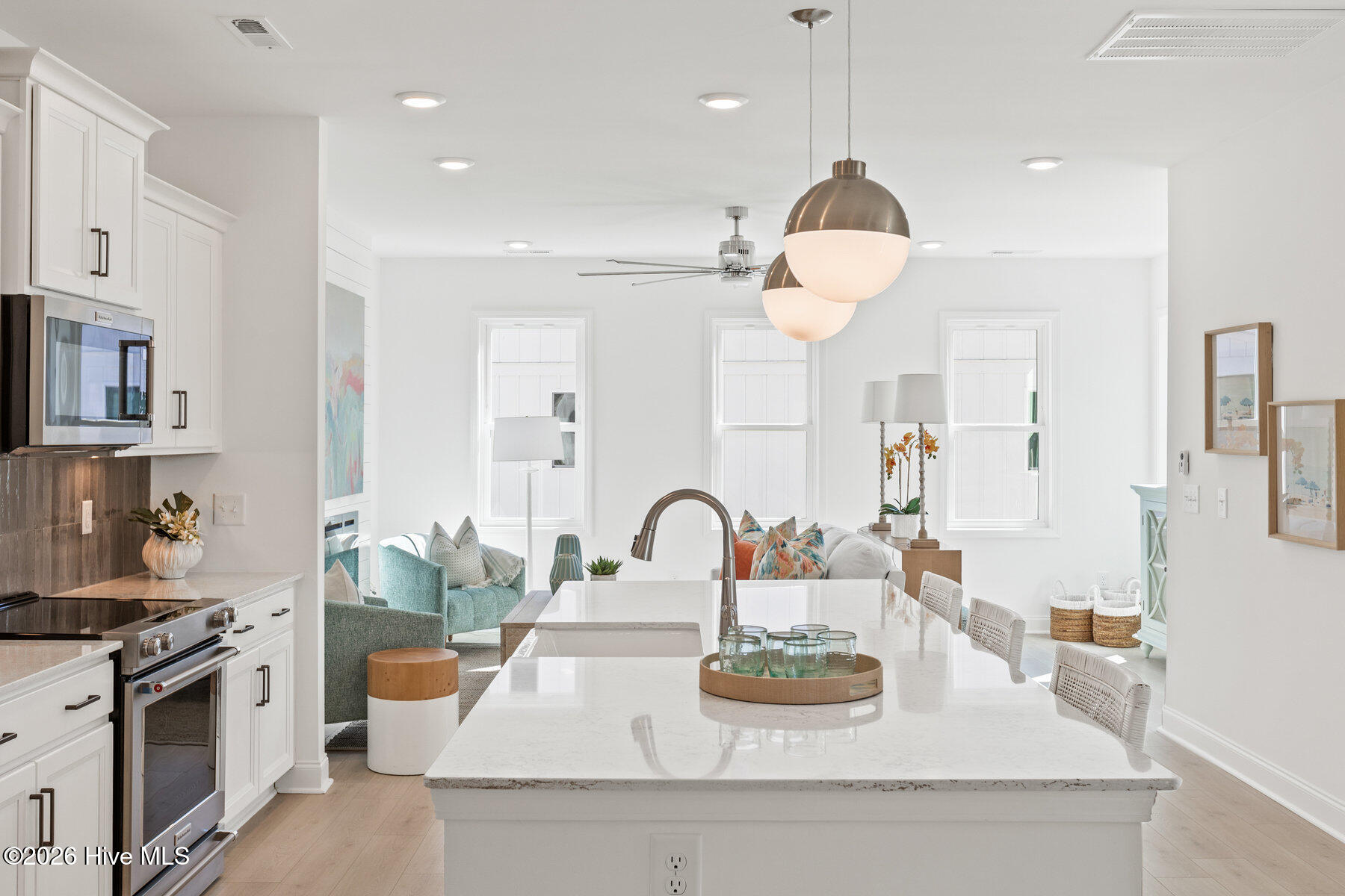 100547482 | Photo 25