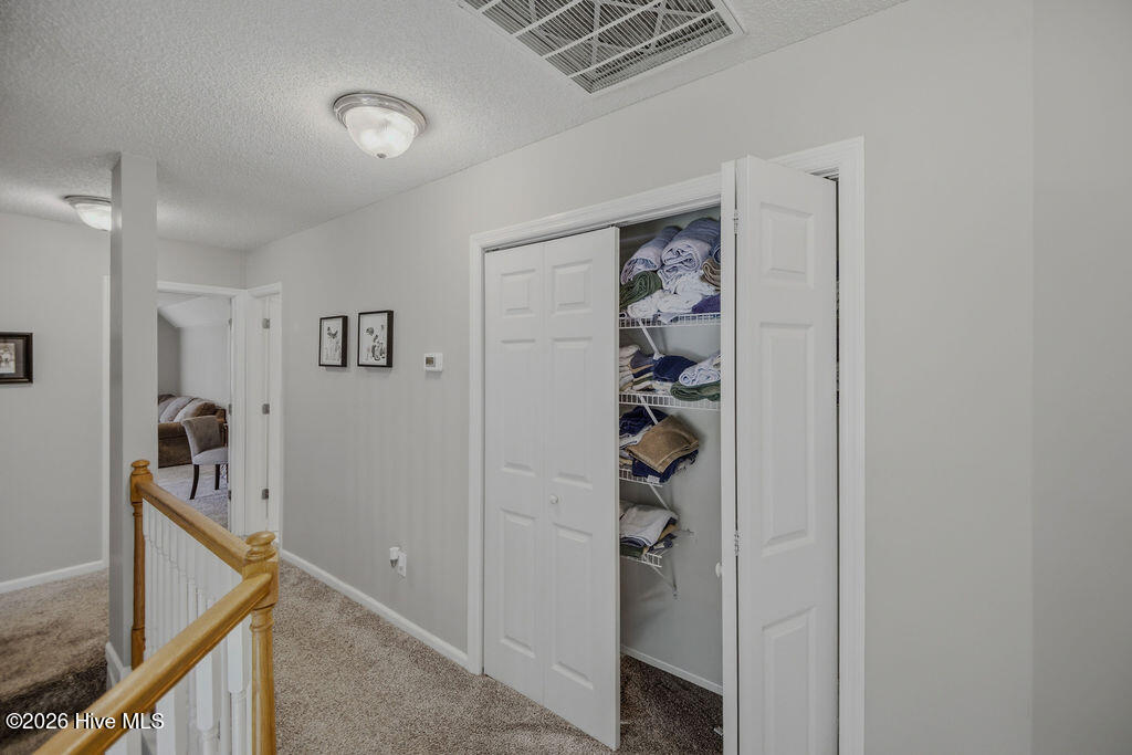 100565606 | Photo 43