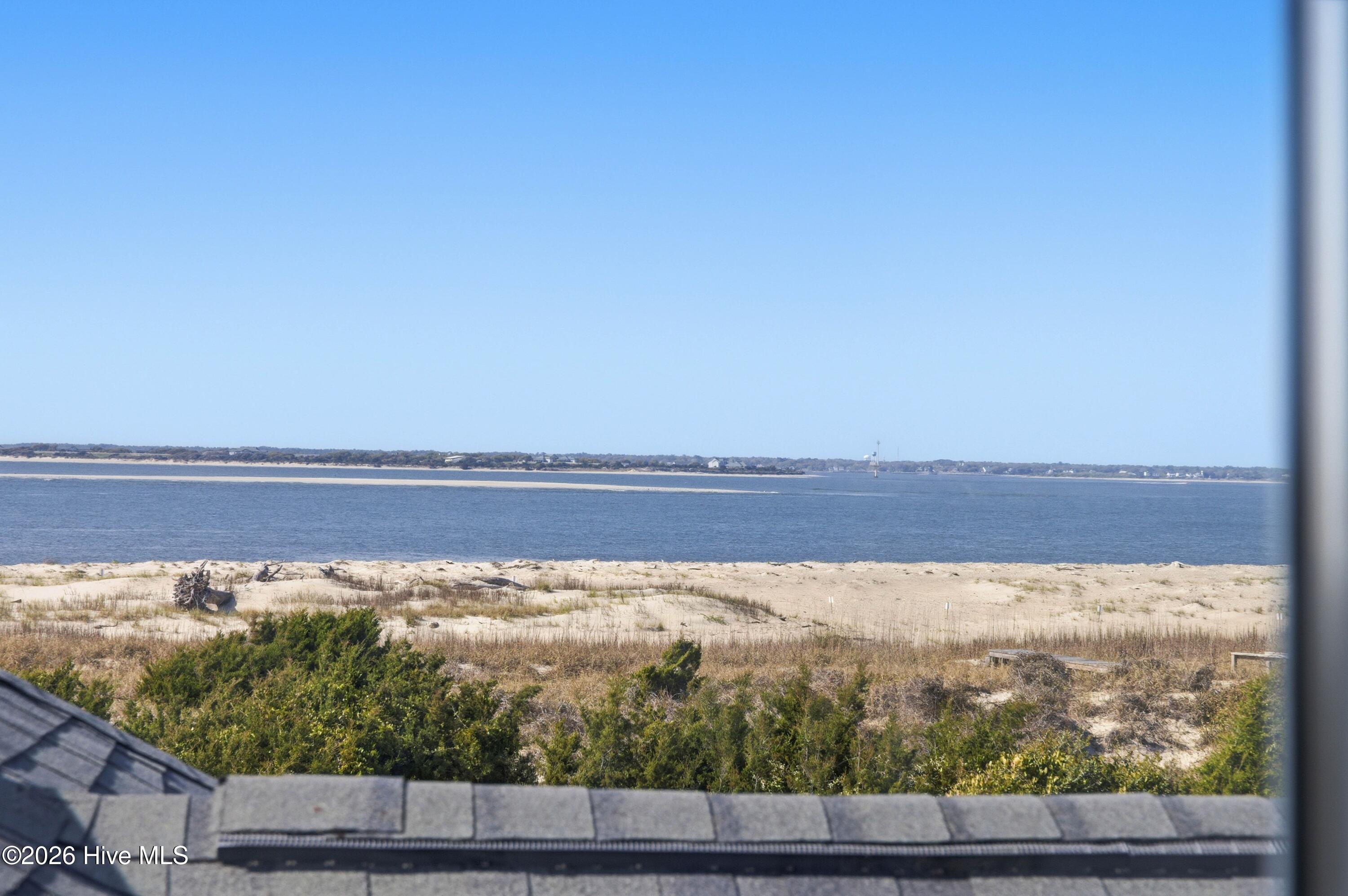 100560271 | Photo 51