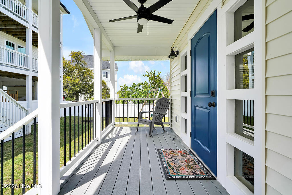 100566237 | Photo 41