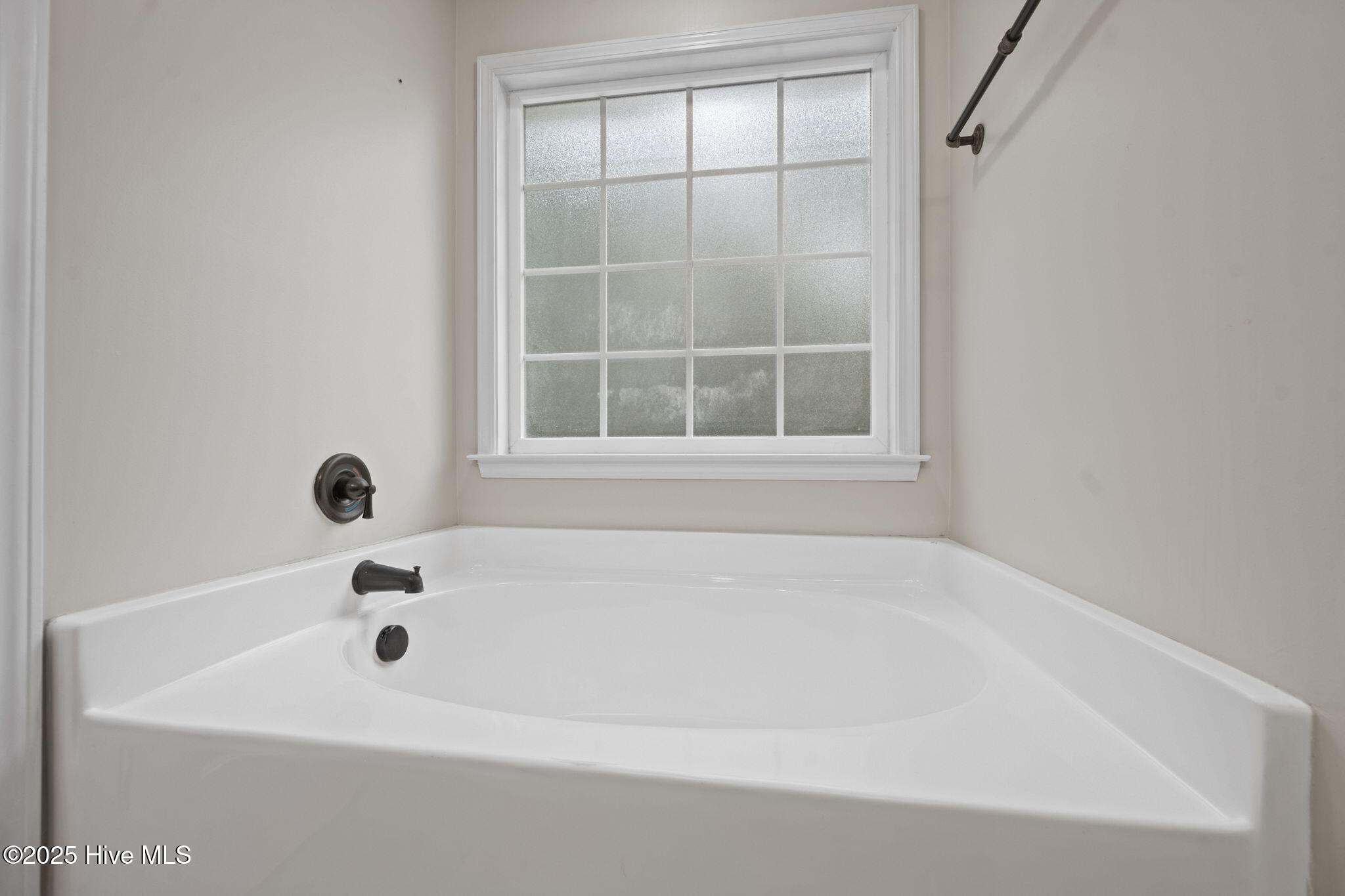 100546672 | Photo 28