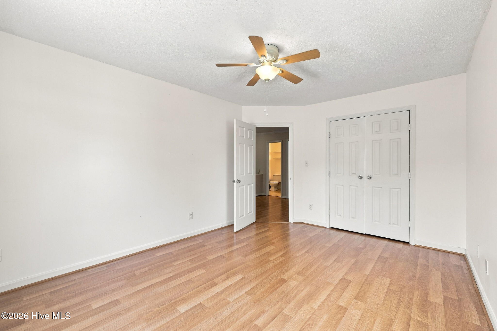 907 Oak 