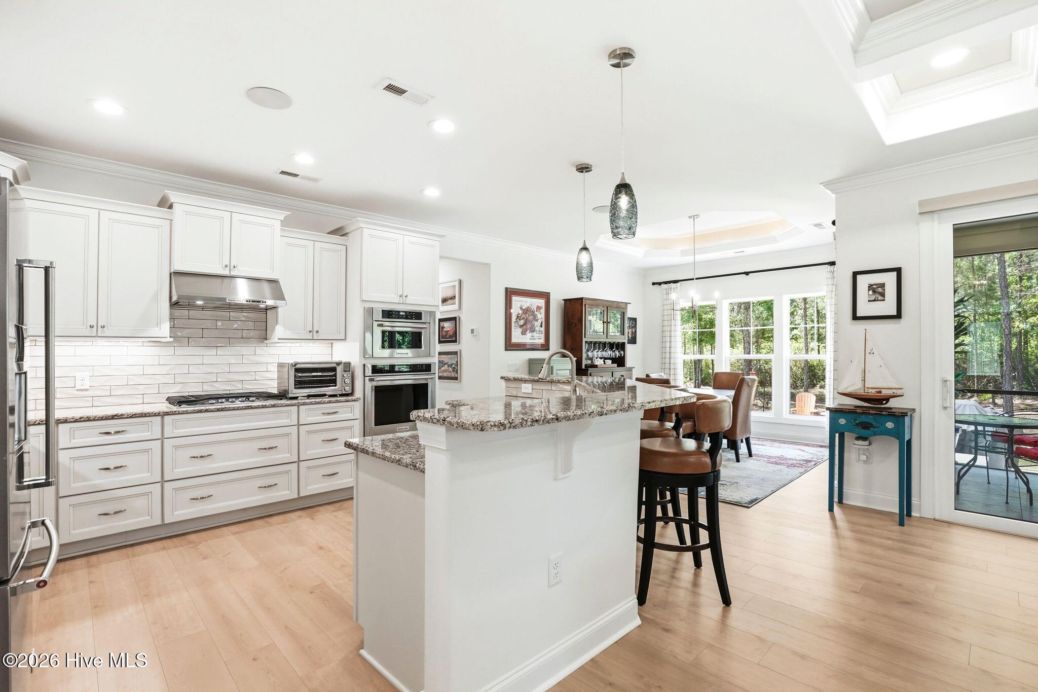 100569004 | Photo 19