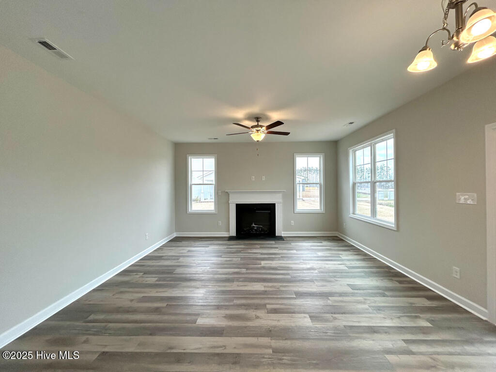 100538843 | Photo 24