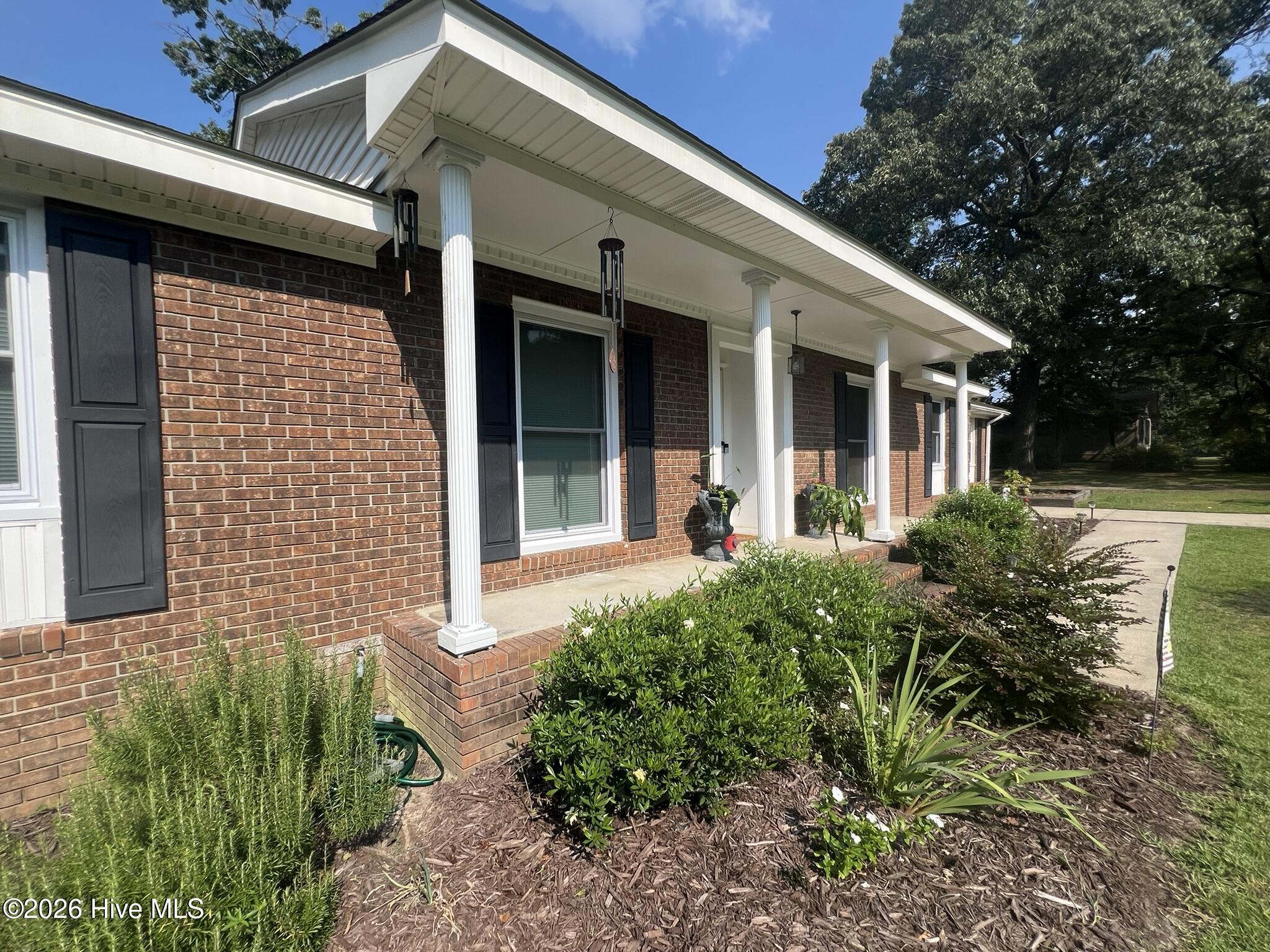 3rd image of 197 Hillcrest Dr, Elizabethtown, NC 28337 | MLS# 100592748