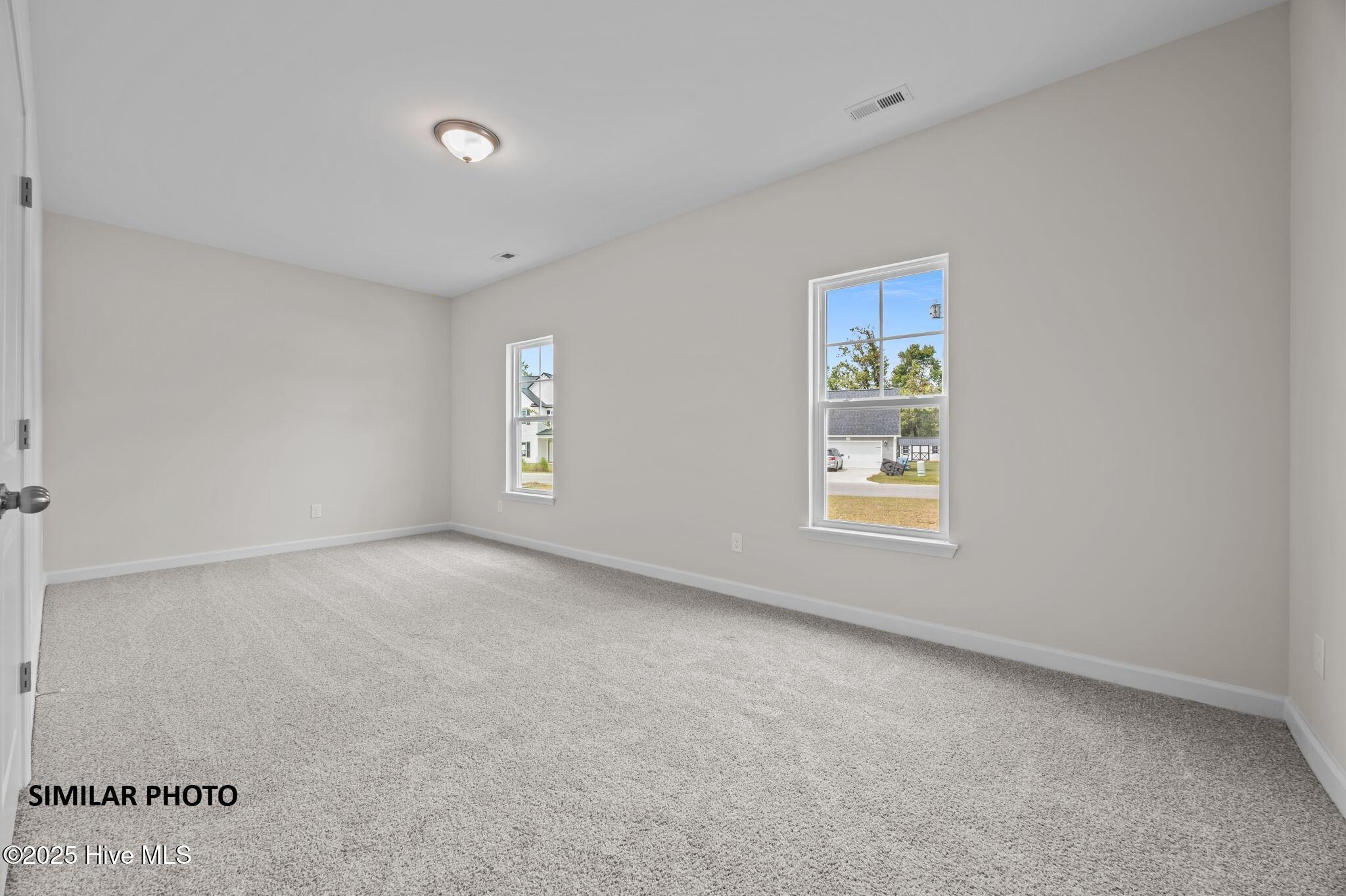 100536105 | Photo 16