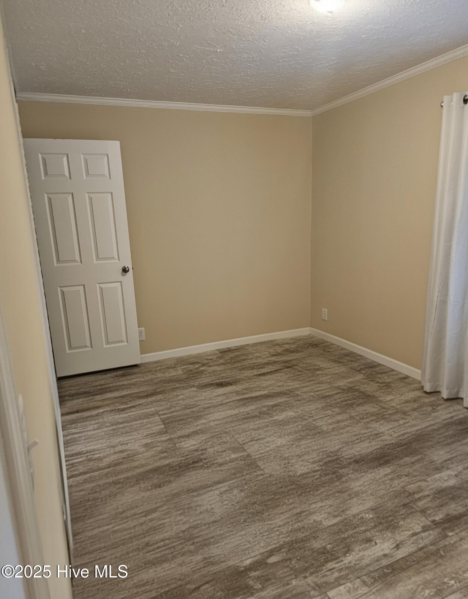 100535573 | Photo 17