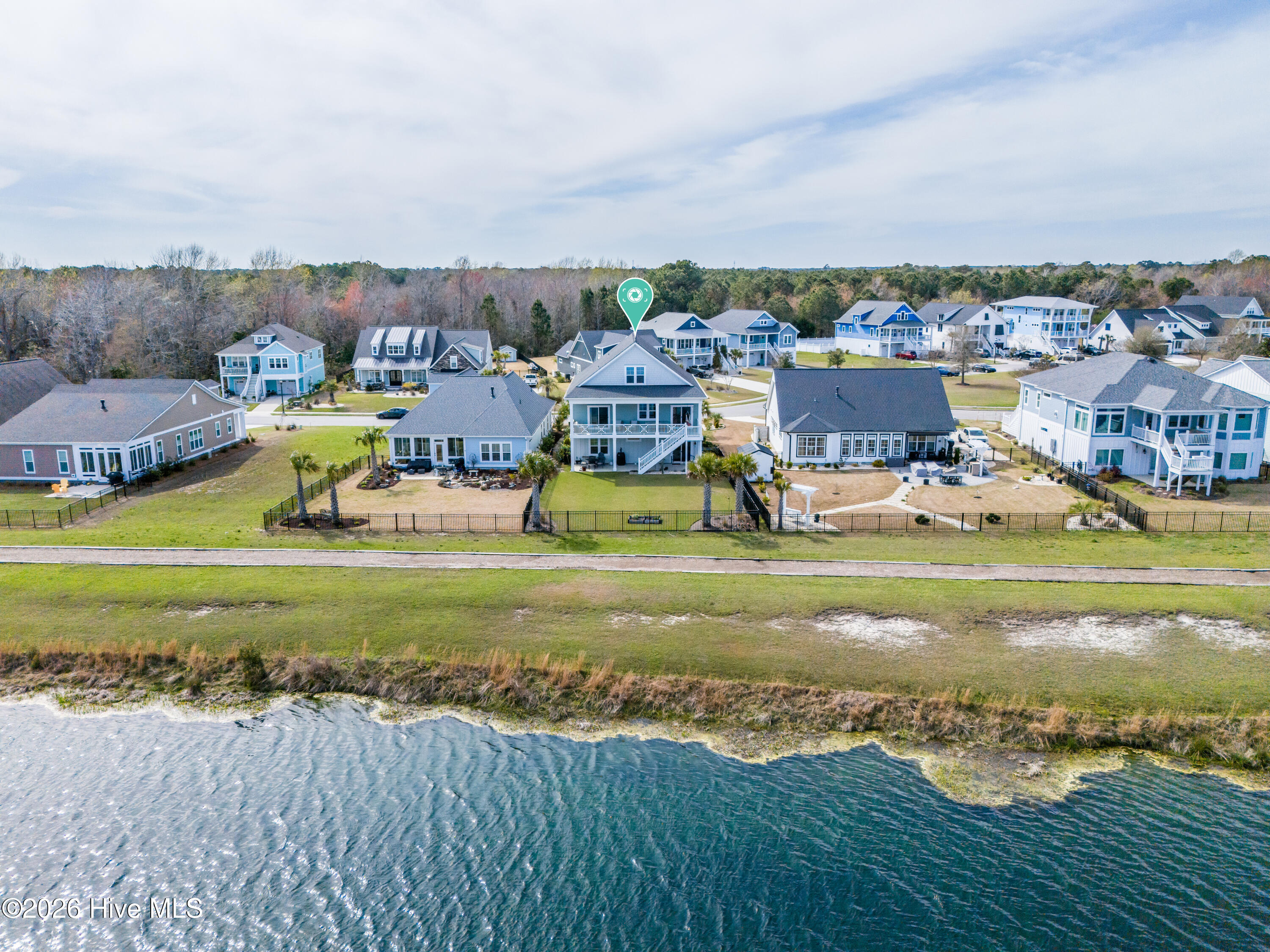 100561723 | Photo 58