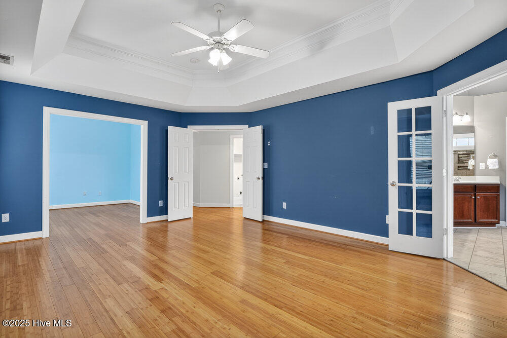 100526885 | Photo 17