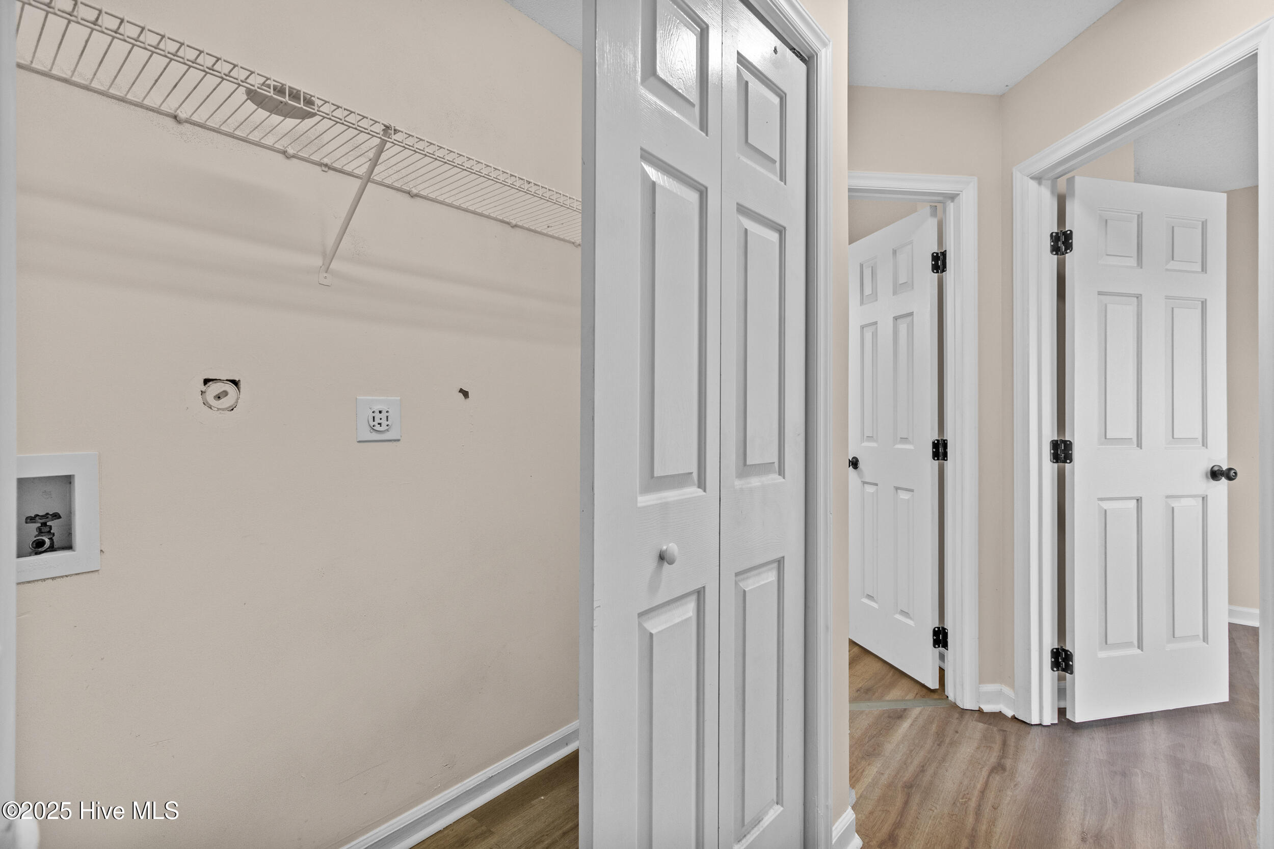 100532655 | Photo 19