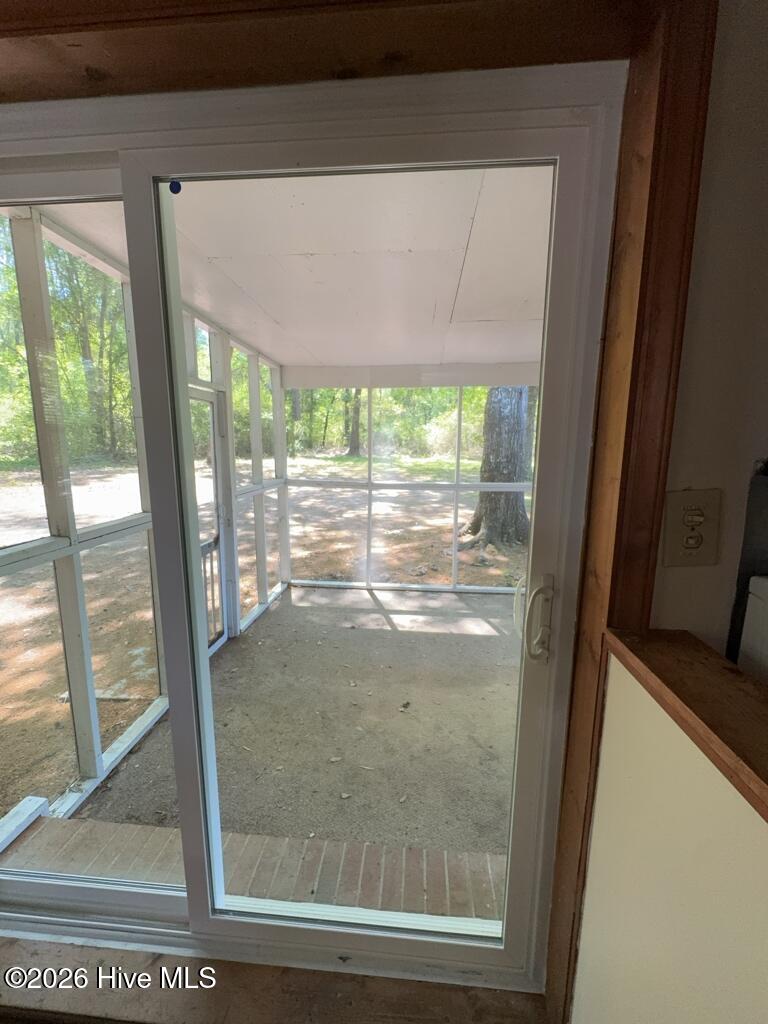 100566915 | Photo 16