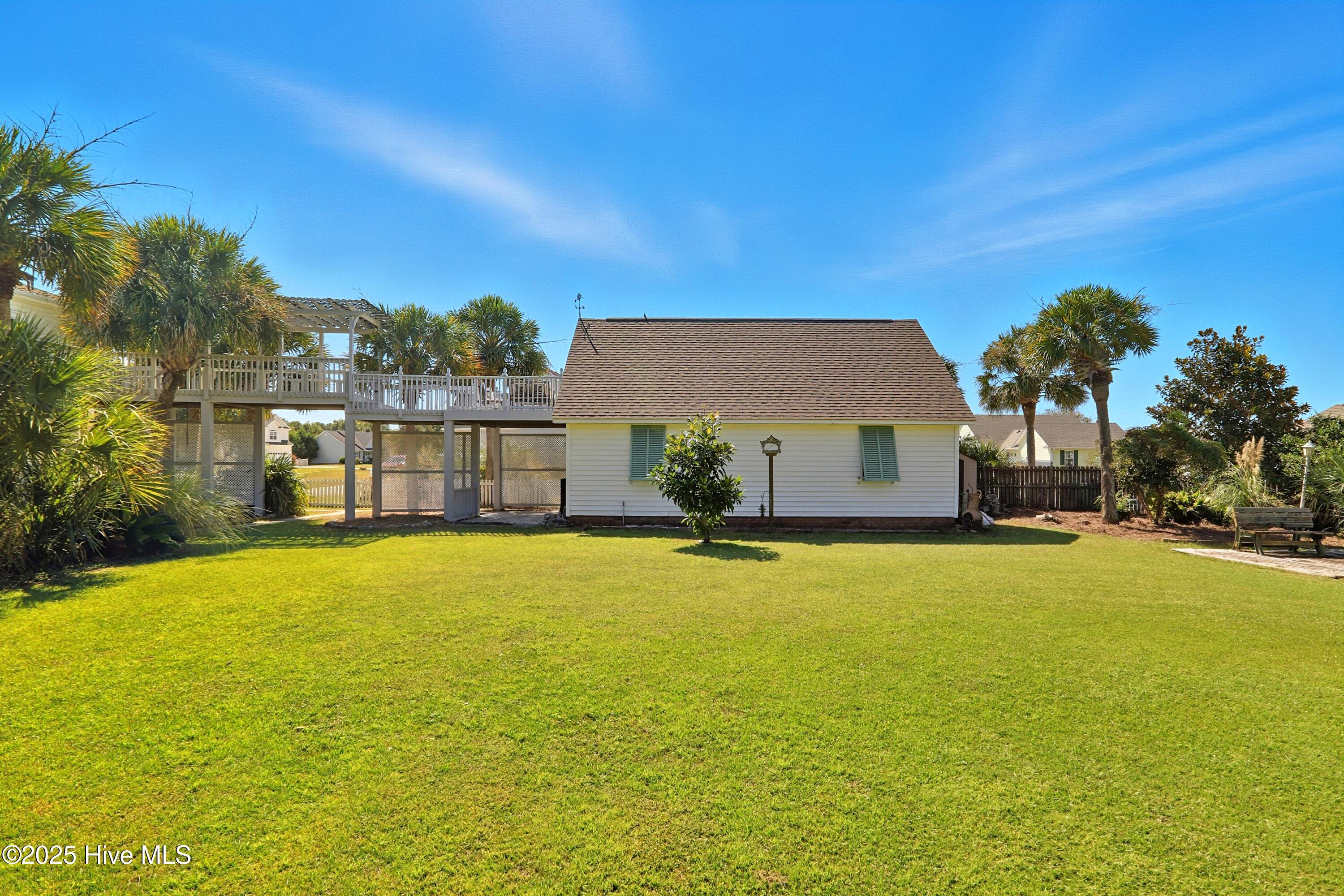 100532485 | Photo 33