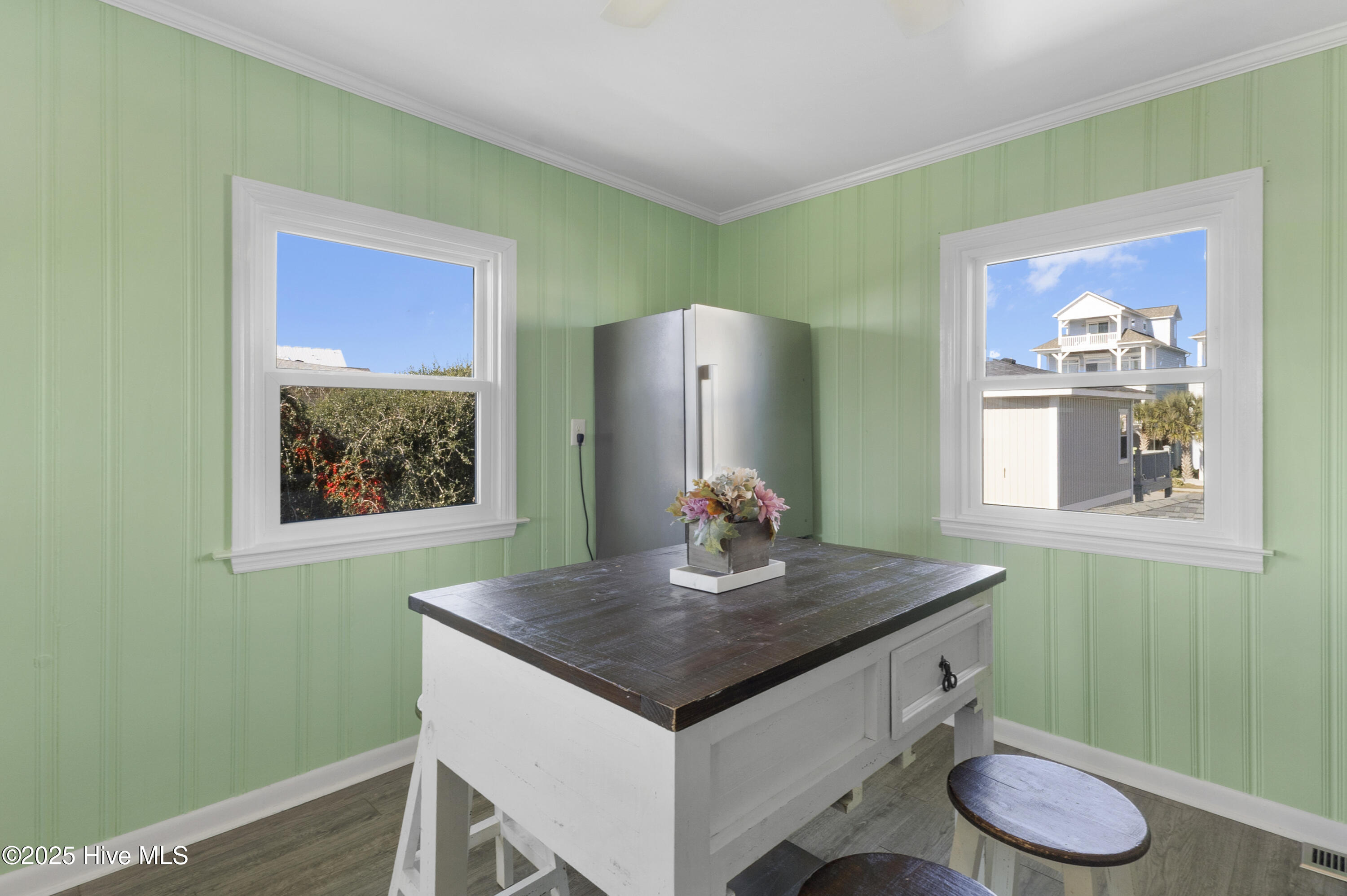 100541212 | Photo 17