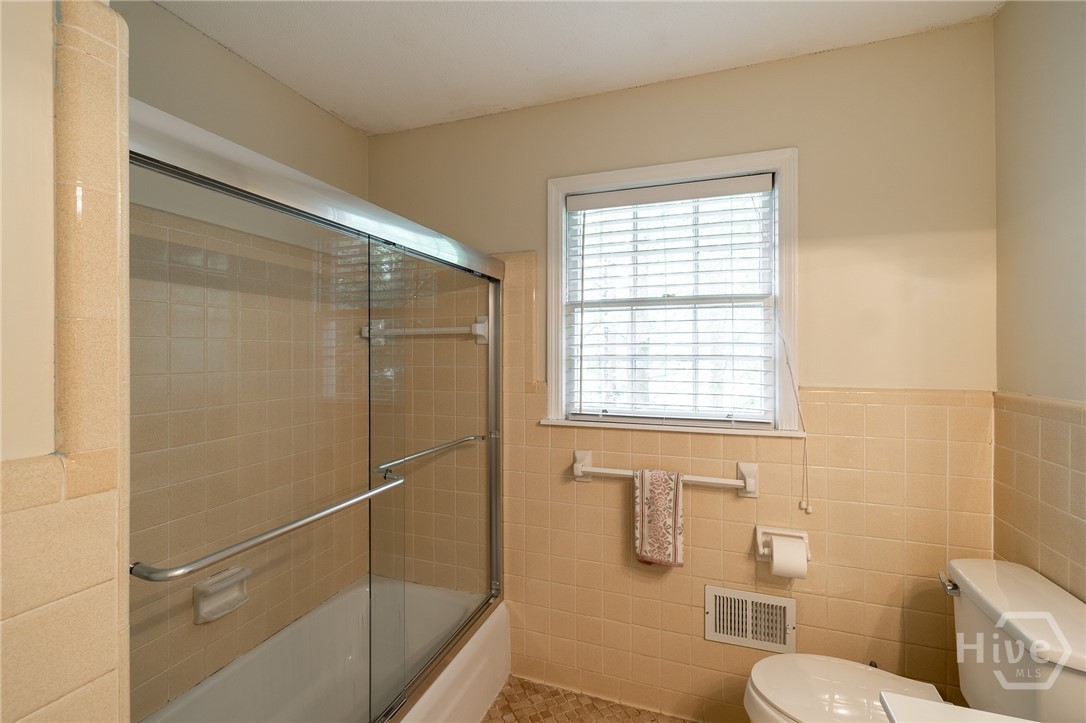 140 Rollingwood Drive