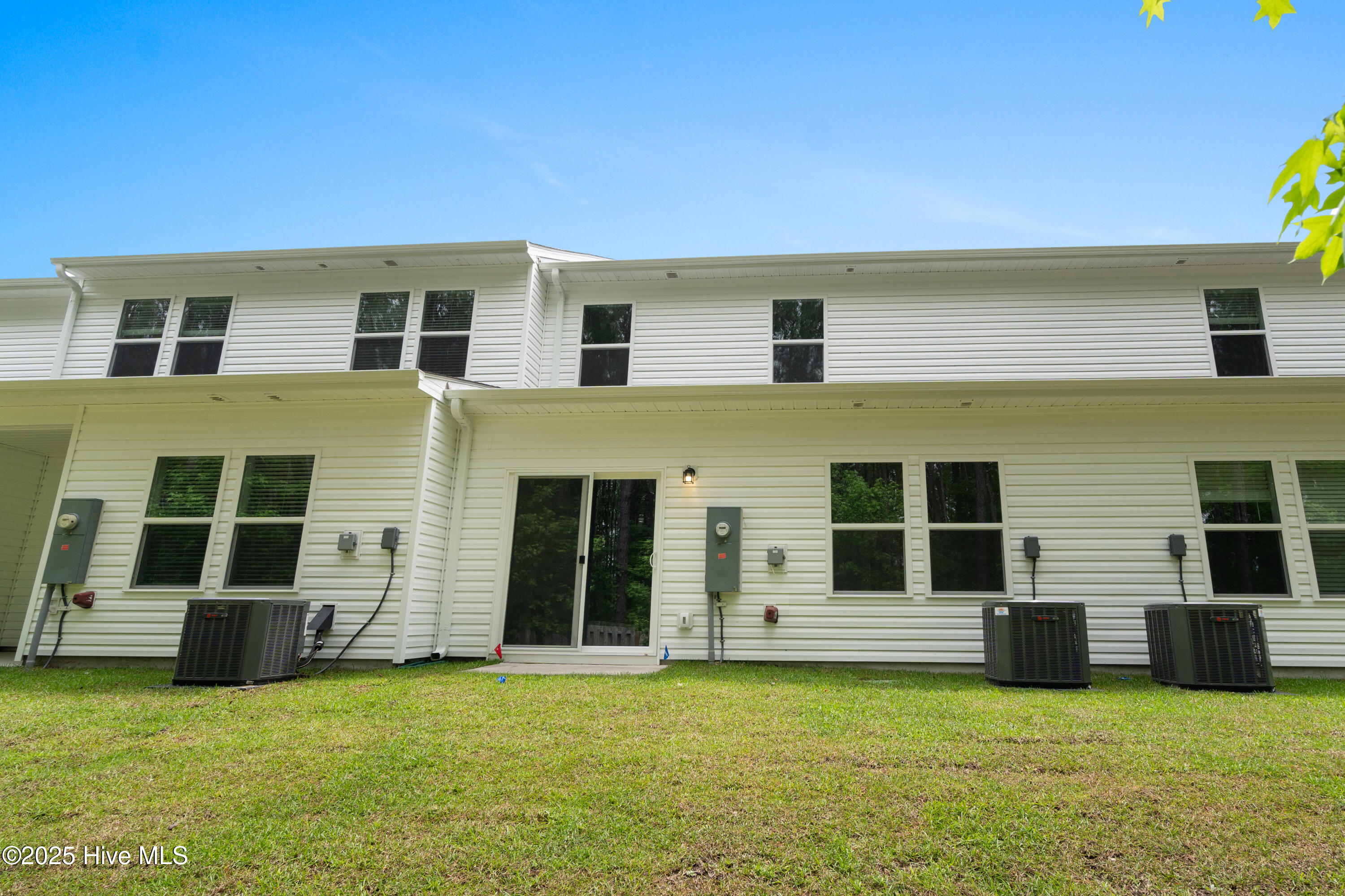 100511298 | Photo 33