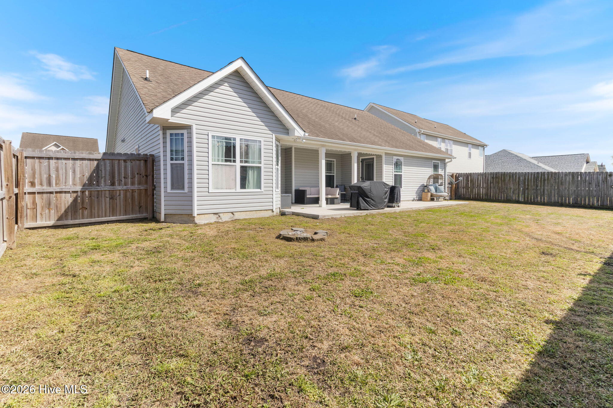 100556035 | Photo 30