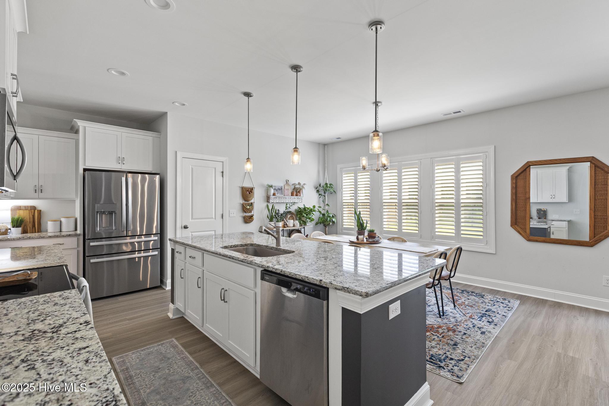 100516290 | Photo 20