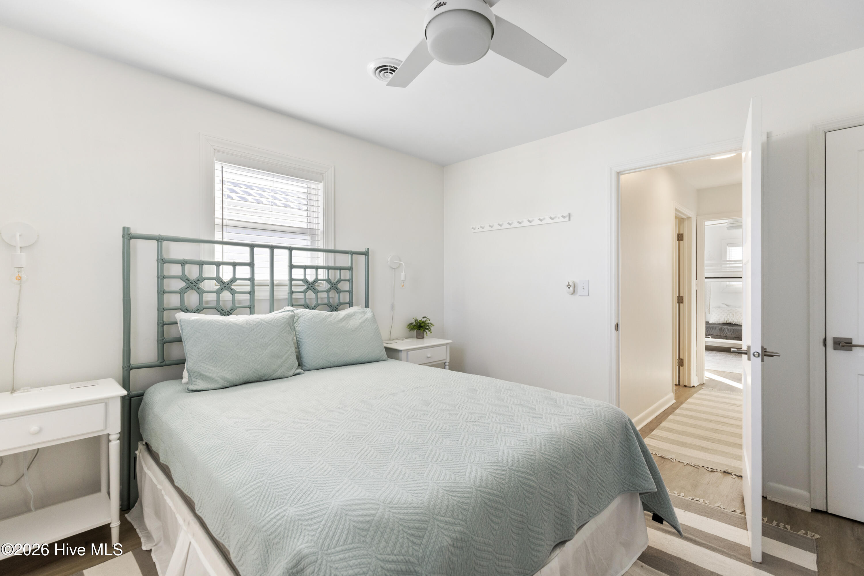 100552709 | Photo 26