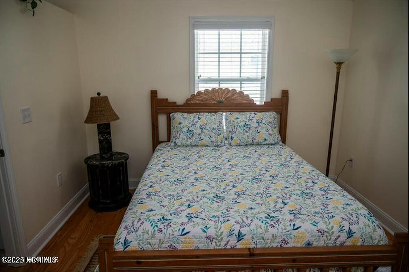 100490306 | Photo 16