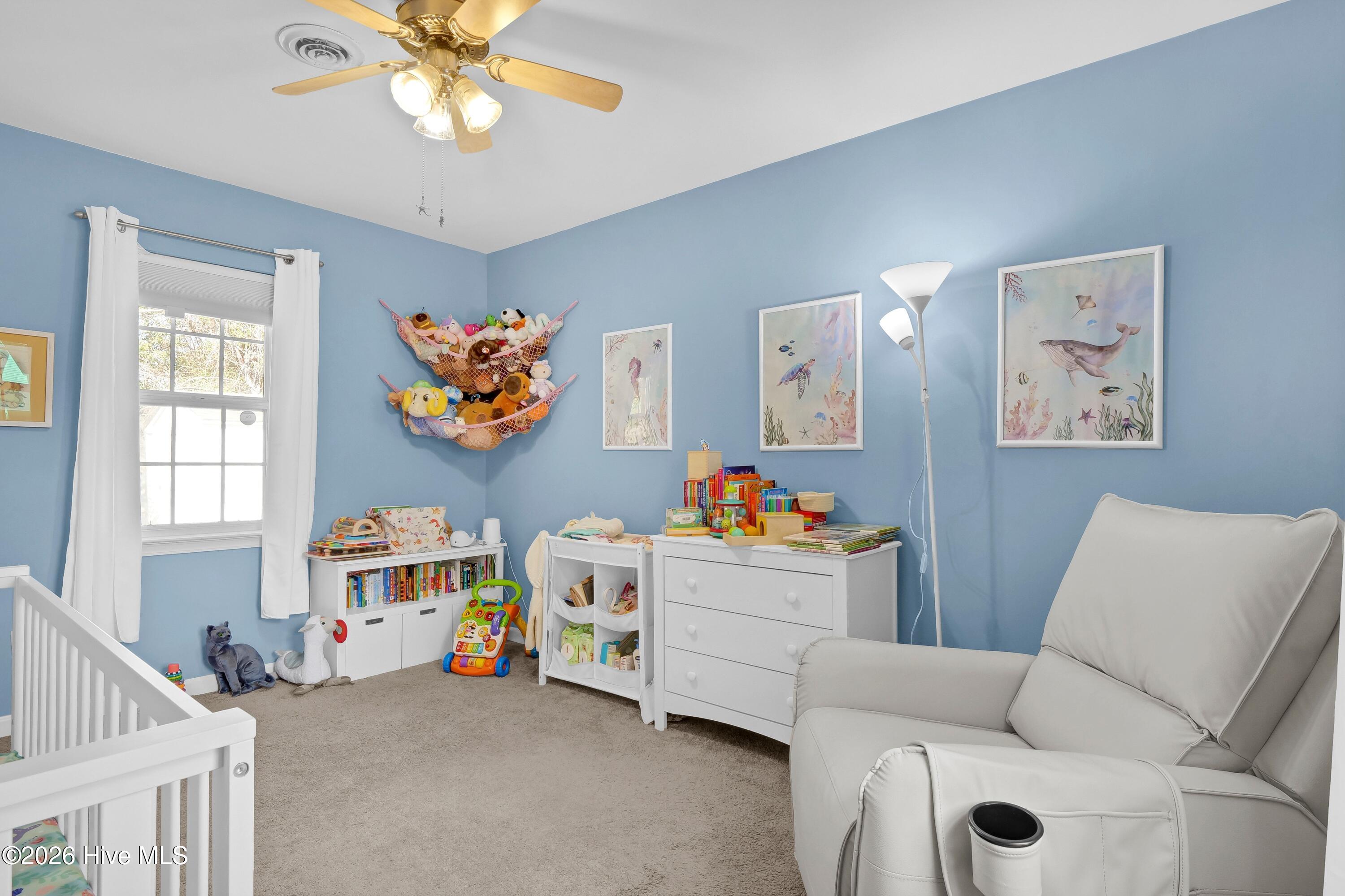 100552082 | Photo 16