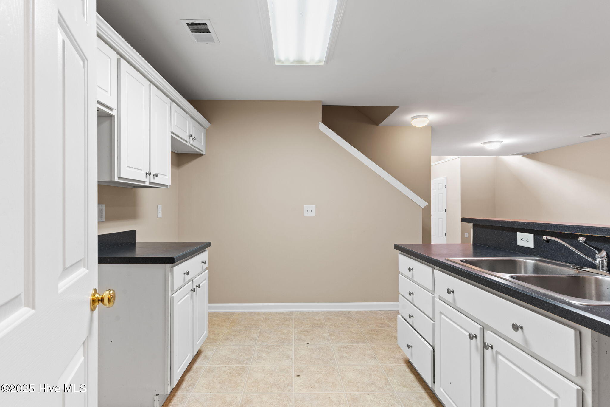 100542570 | Photo 32