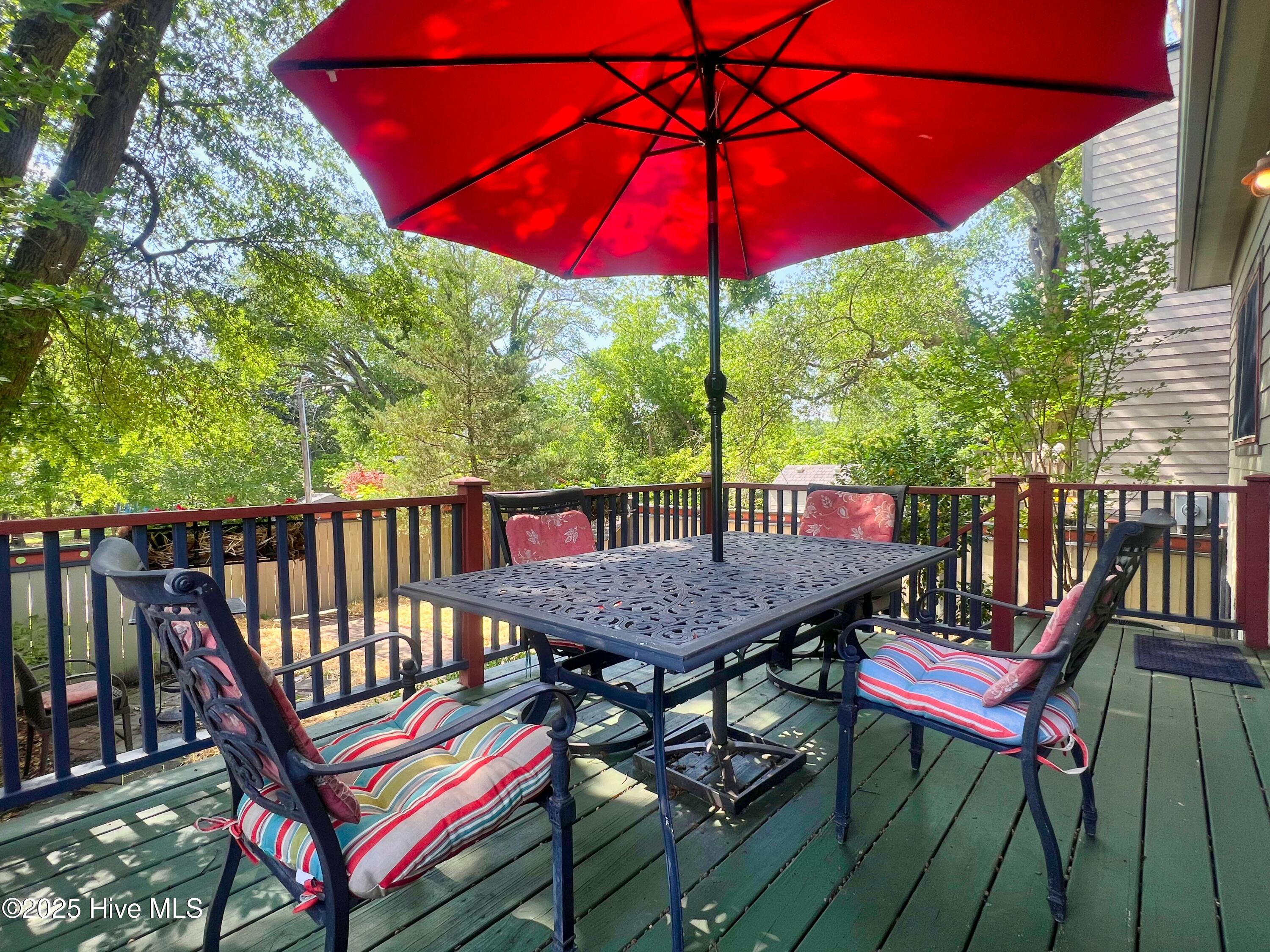 100509231 | Photo 41