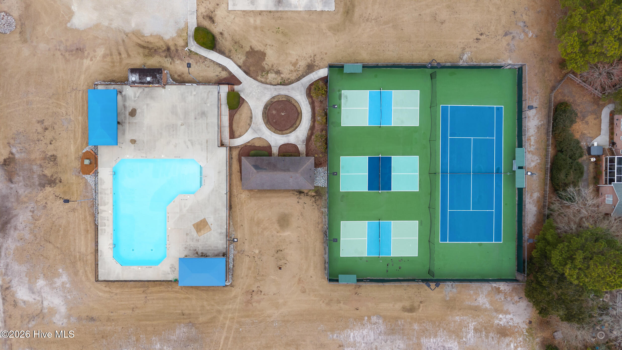 100557722 | Photo 55