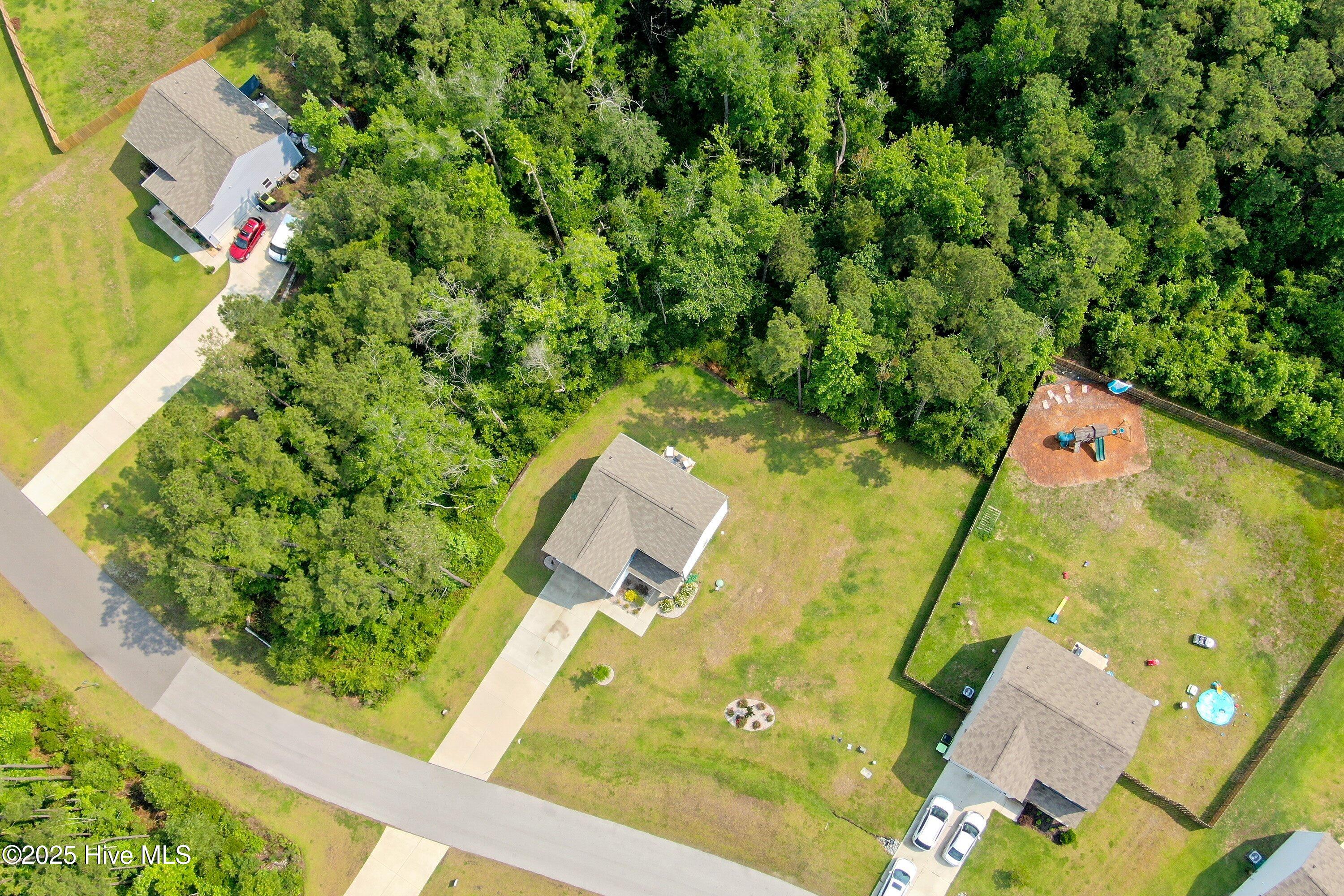 100511892 | Photo 43