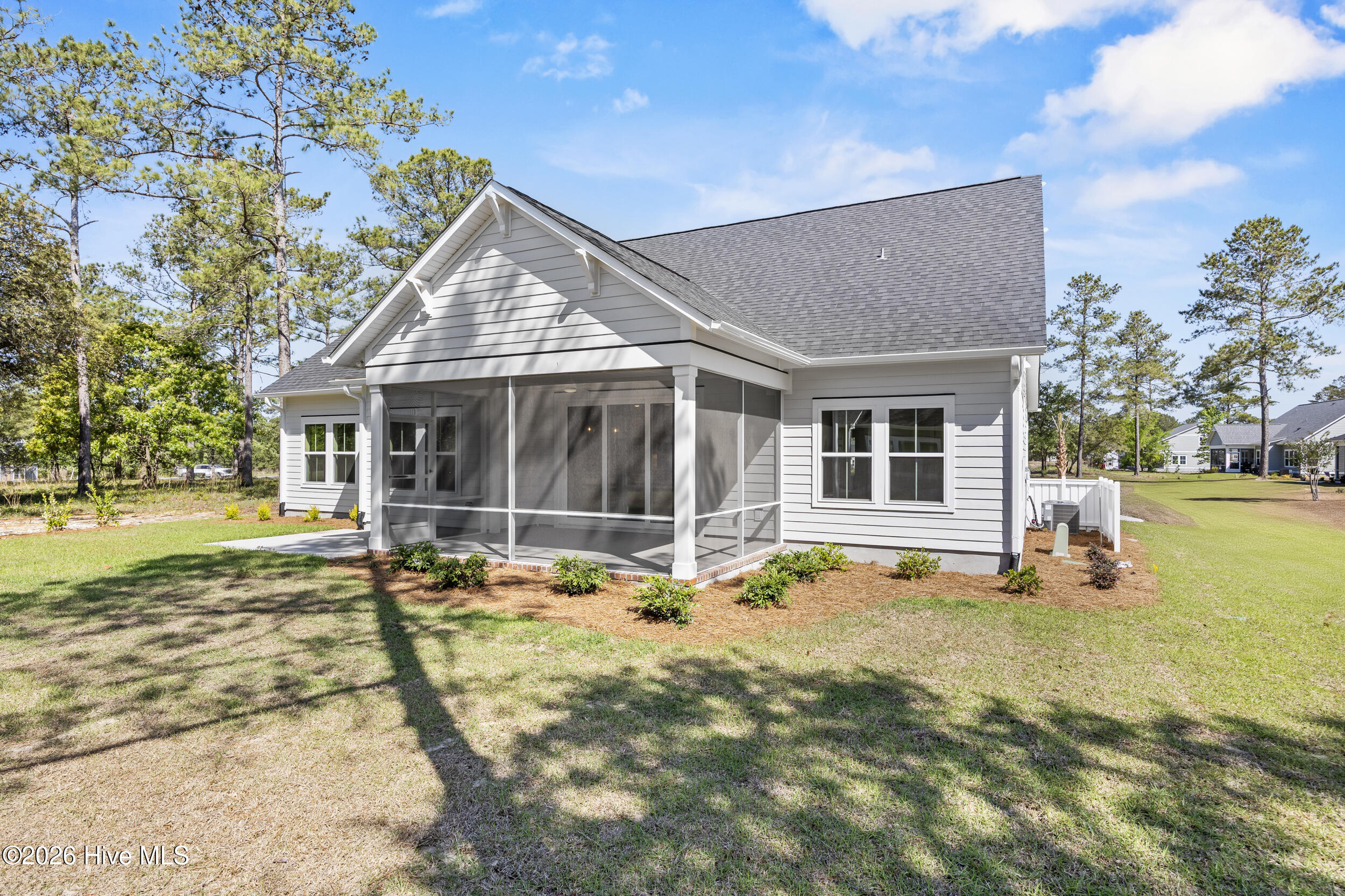 100554696 | Photo 41