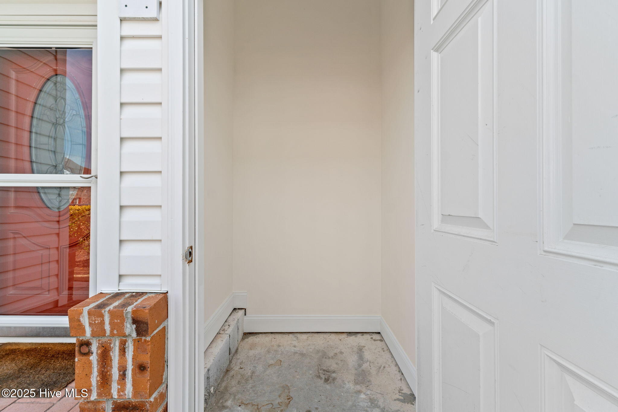 100496126 | Photo 40