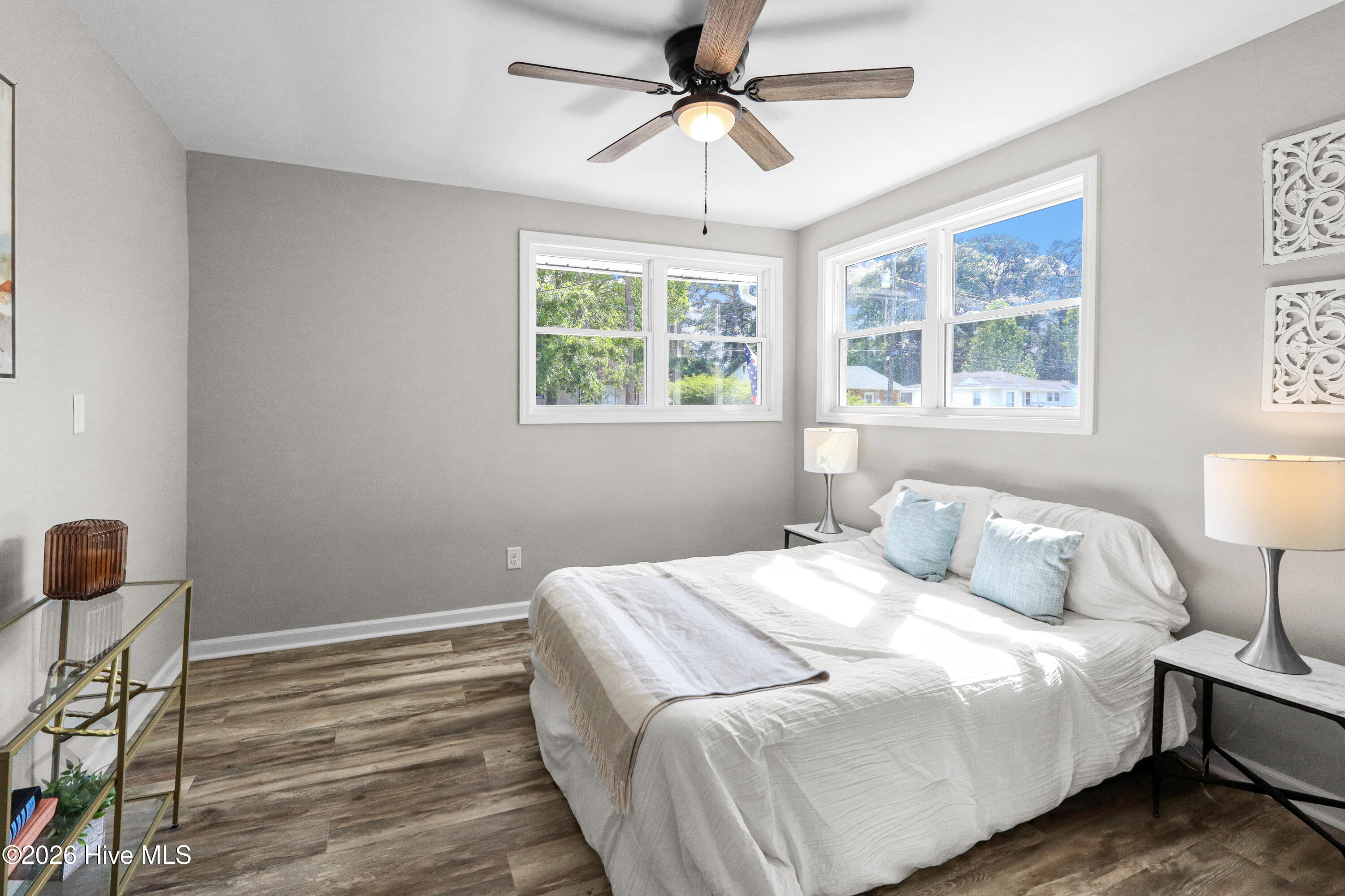 100569517 | Photo 43