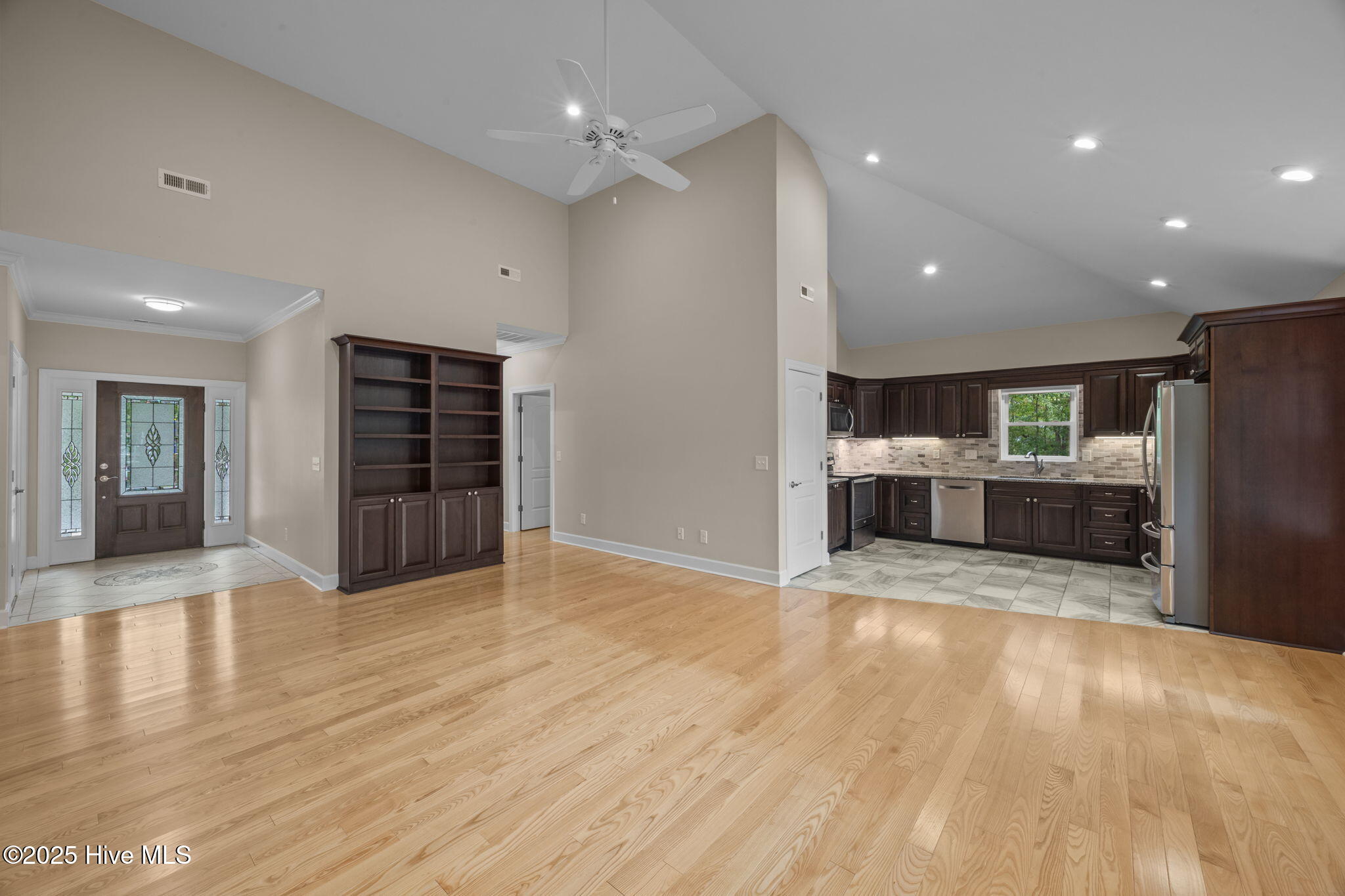402 Whittaker Point Road,Oriental